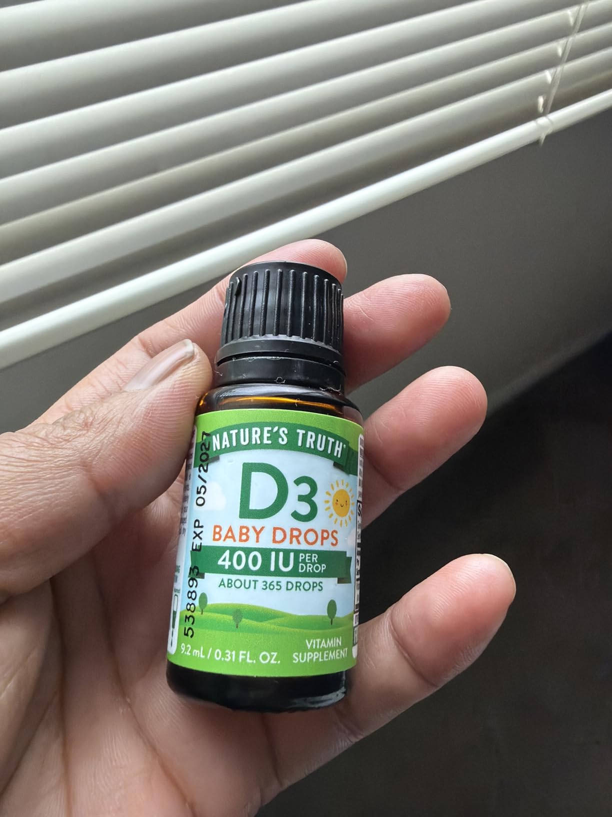 Nature's Truth Vitamin D Drops for Infants | 400 IU | 9.2 mL | D3 for Kids | Vegetarian, Non-GMO & Gluten Free Supplement customer photo 1