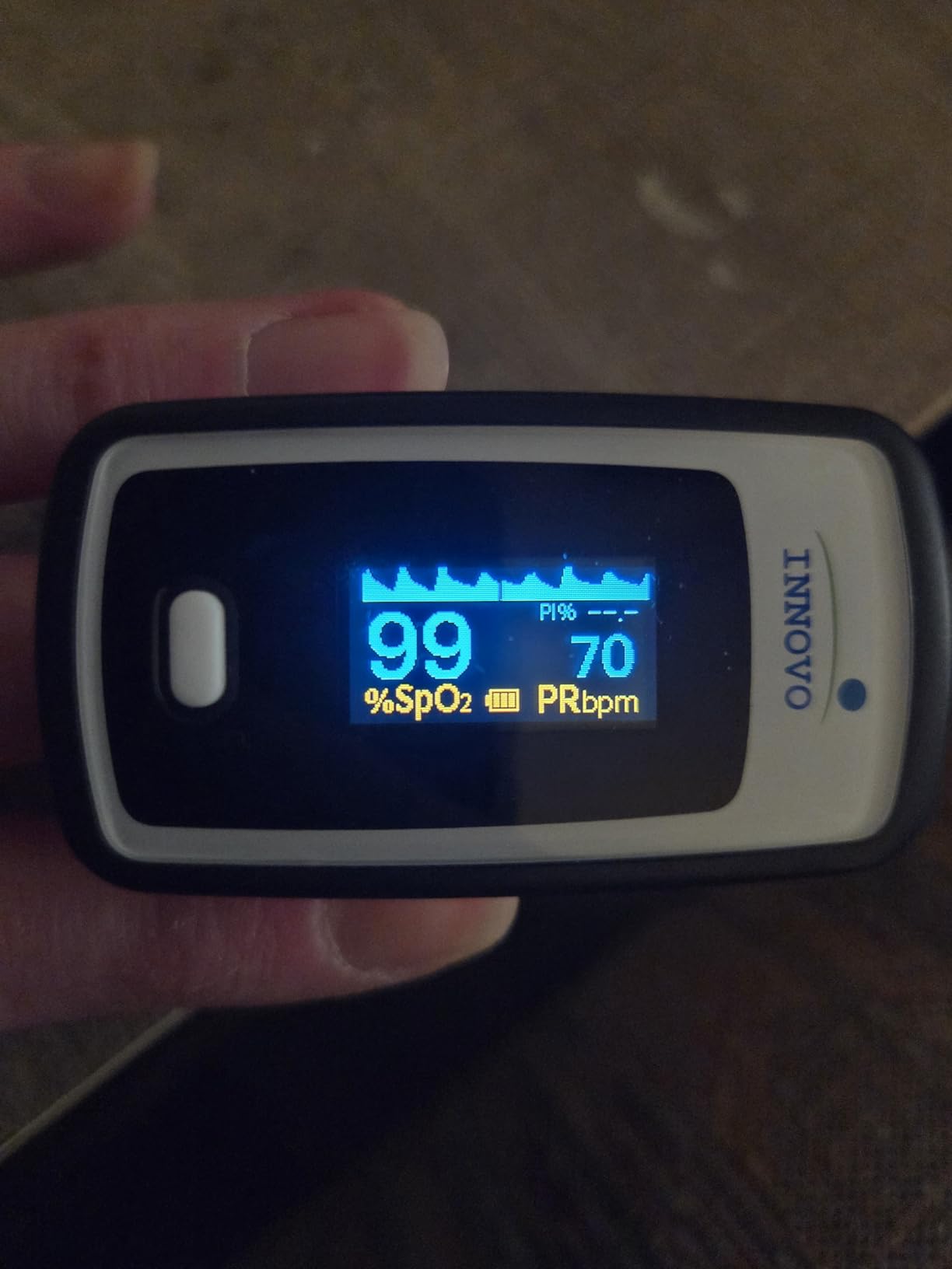 Innovo Deluxe iP900AP Fingertip Pulse Oximeter Blood Oxygen Saturation Monitor with Alarm, Plethysmograph and Perfusion Index customer photo 2