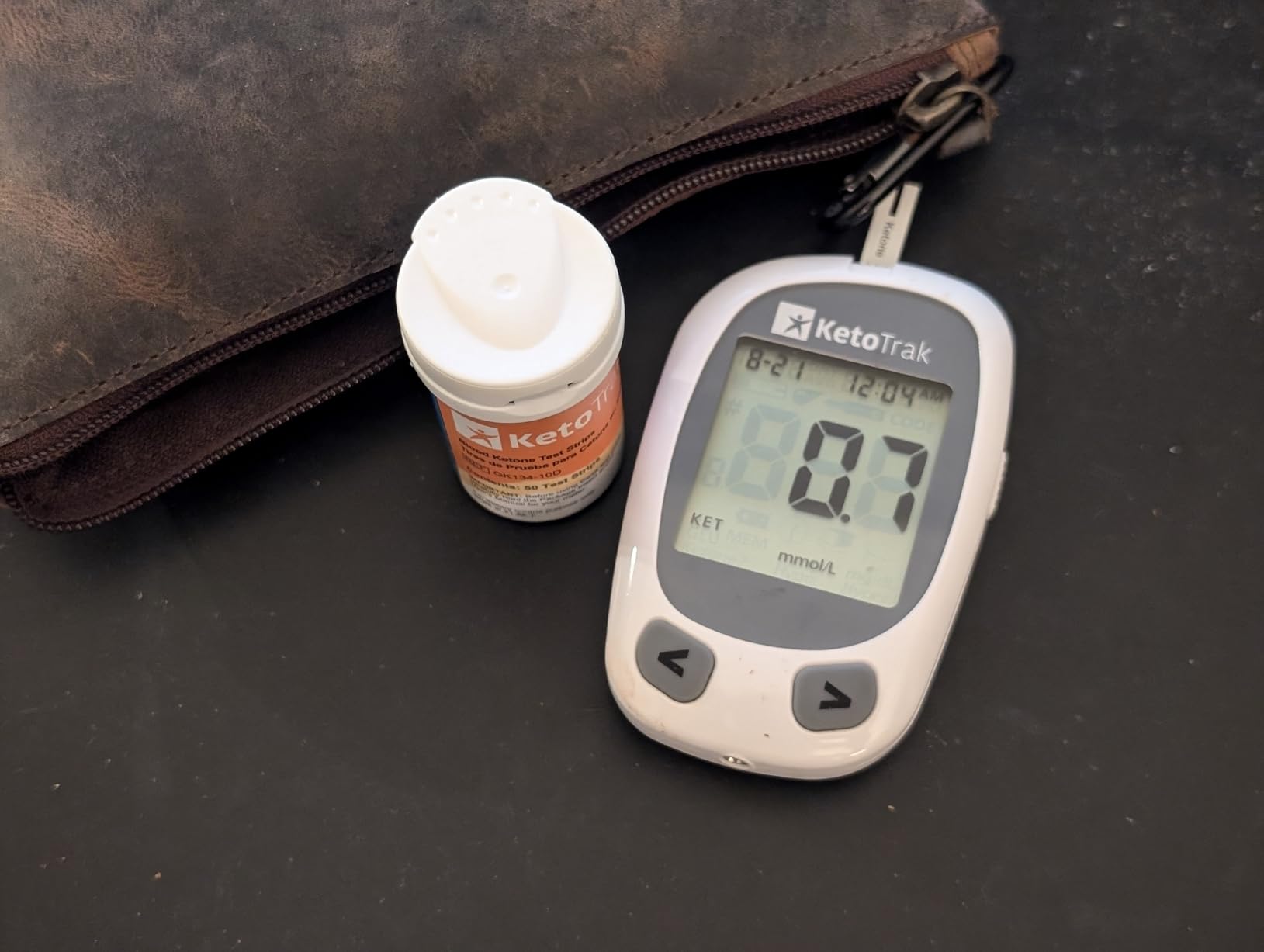 KetoTrak Blood Ketone Testing Kit, 1 Meter, 10 Ketone Strips, 1 Lancing Device, 10 Lancets, Optimize Your Result for Keto Diet by KetoTrak customer photo 1