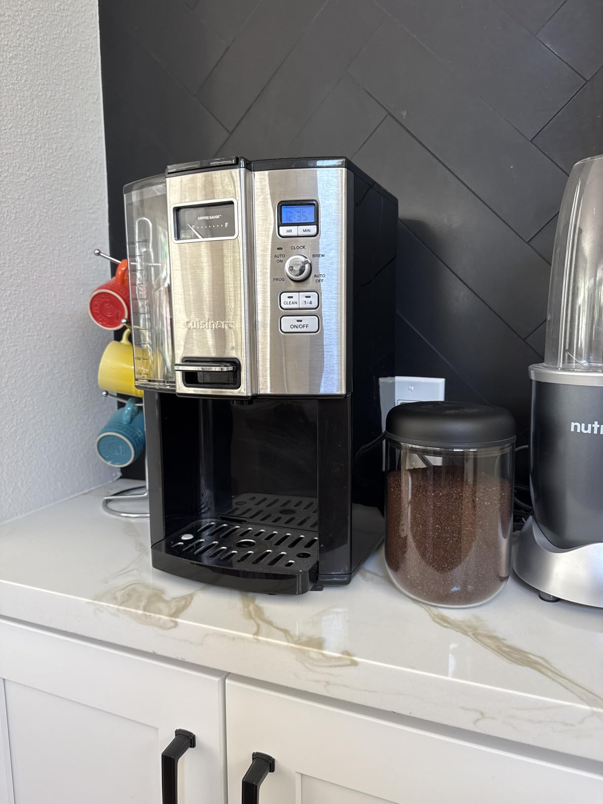 Fellow Atmos Vacuum Canister for Coffee & Food Storage - Airtight Sealed Container, Matte White, Large Coffee Bean Storage, 1.2 Litre Jar customer photo 2