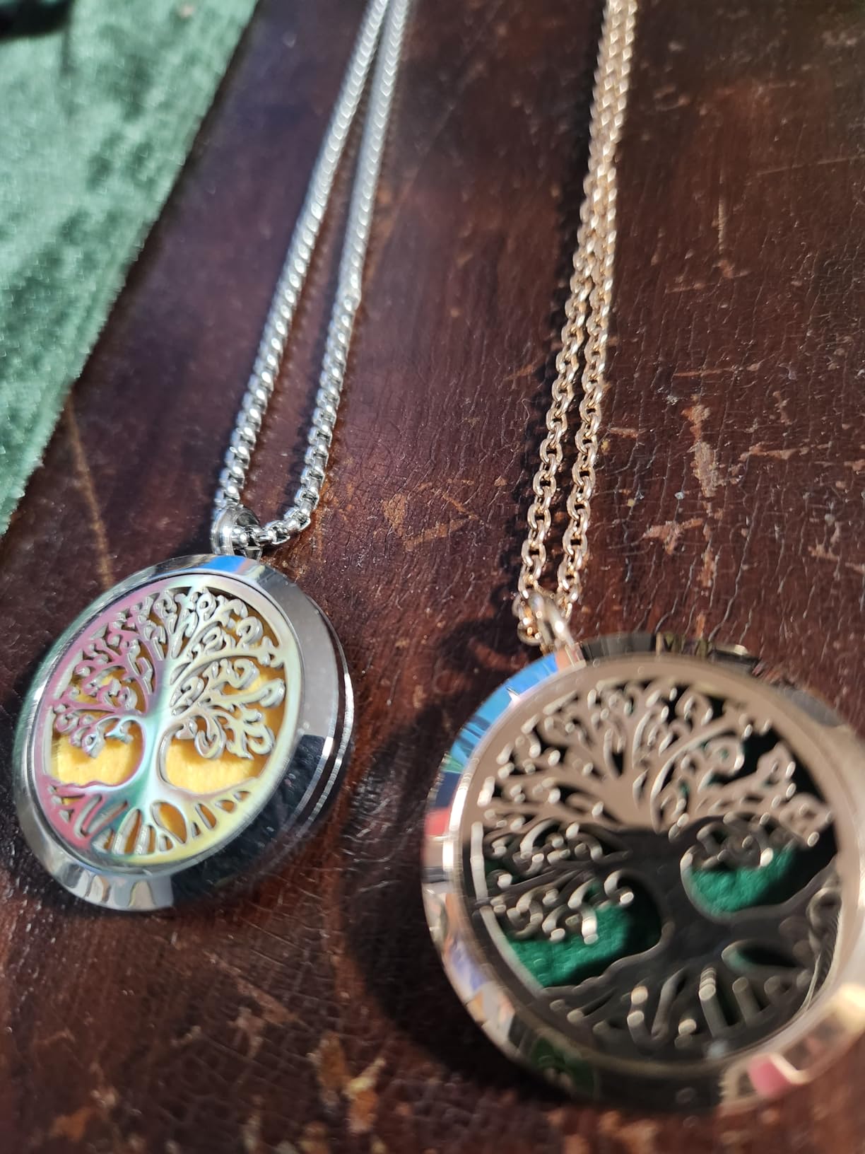 Aromatherapy Essential Oil Diffuser Necklace 316L Stainless Steel Locket Pendant with 24 Inch Chain customer photo 2