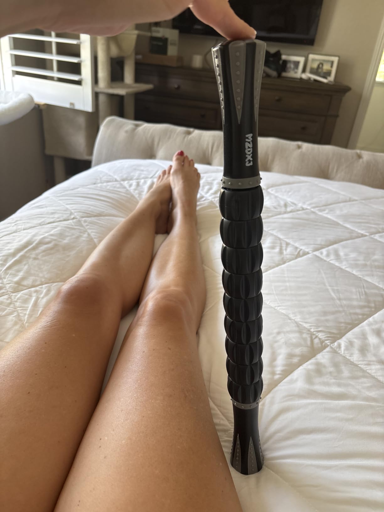 Muscle Roller Massage Roller Stick- Deep Tissue Fascia Blaster for Myofascial Pain Relief, Lymphatic Drainage & Body Sculpting, Handheld Physical Therapy & Recovery Tool (Purple Black-18 inch) customer photo 2