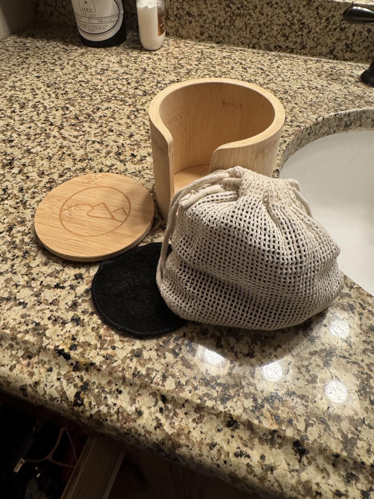 Reusable Makeup Remover Pads with Bamboo Holder - Washable Bamboo Cotton Rounds for Face, Toner & Sensitive Skin - Eco Friendly Zero Waste Skincare Set by EIRA customer photo 1