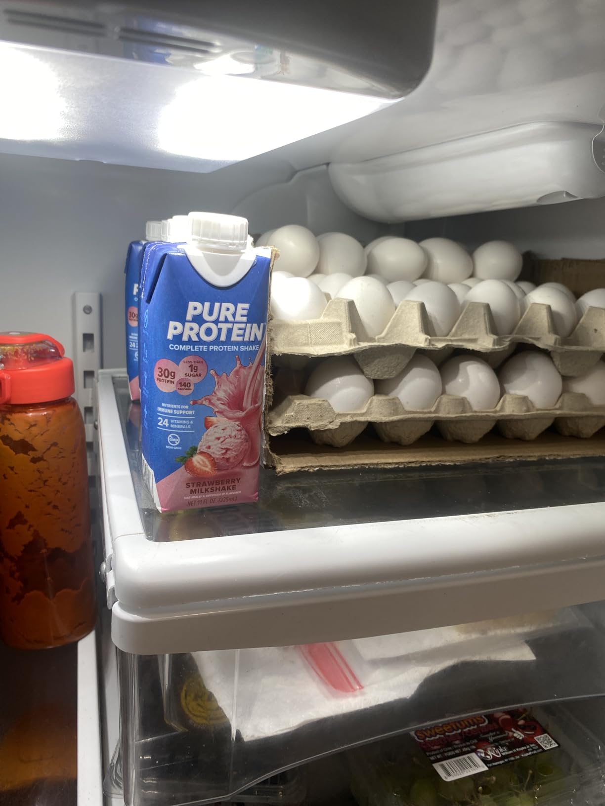 Pure Protein Strawberry Protein Shake, 30g Complete Protein, Ready to Drink and Keto-Friendly, Vitamins A, C, D, and E plus Zinc to Support Immune Health, 11oz Bottles, 12 Pack customer photo 2