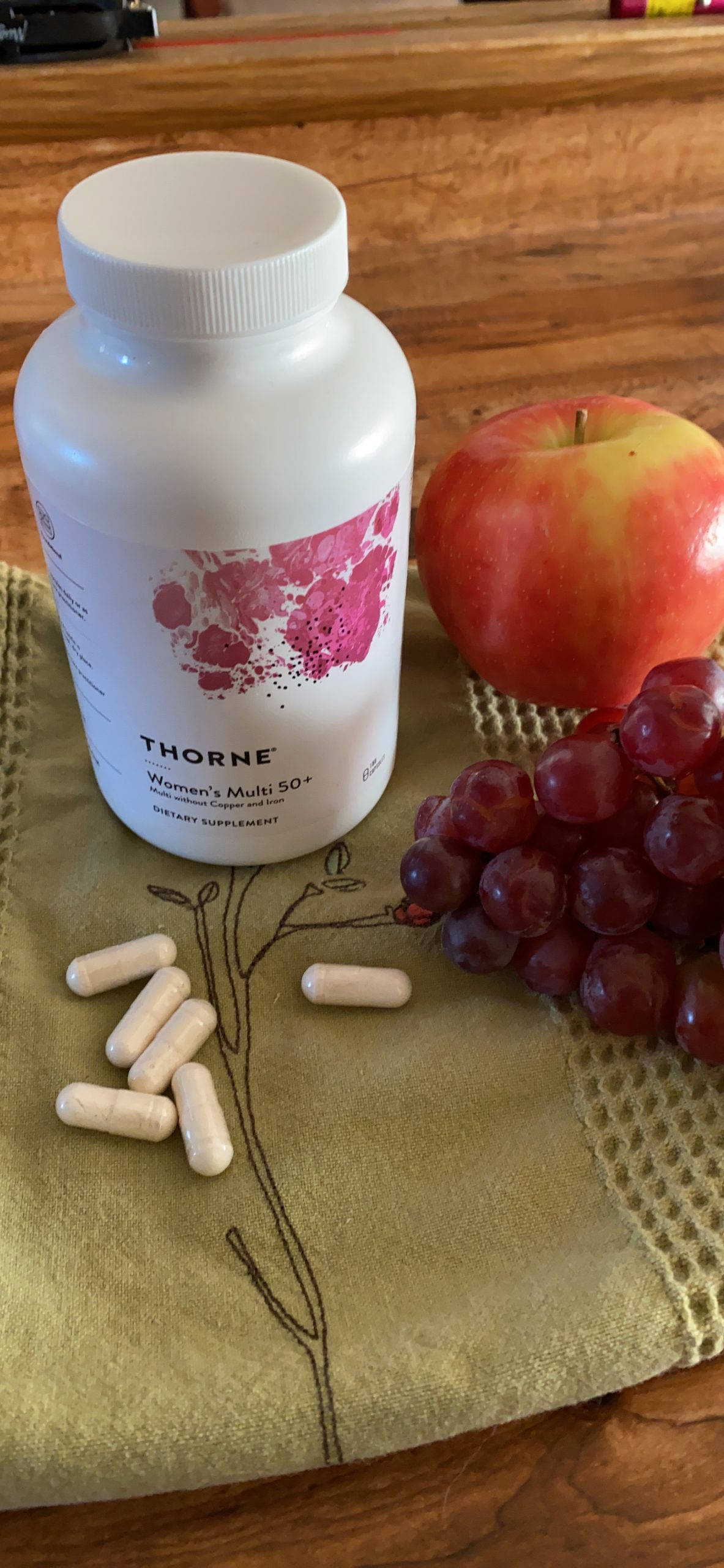 THORNE - Women's Multi 50+ - Comprehensive Daily Multi with Vitamins A, B6, B12, C, D, E, K, Zinc & More - Support Heart, Brain, Bone & Immune Health* - Third-Party Certified - 180 Capsules customer photo 2