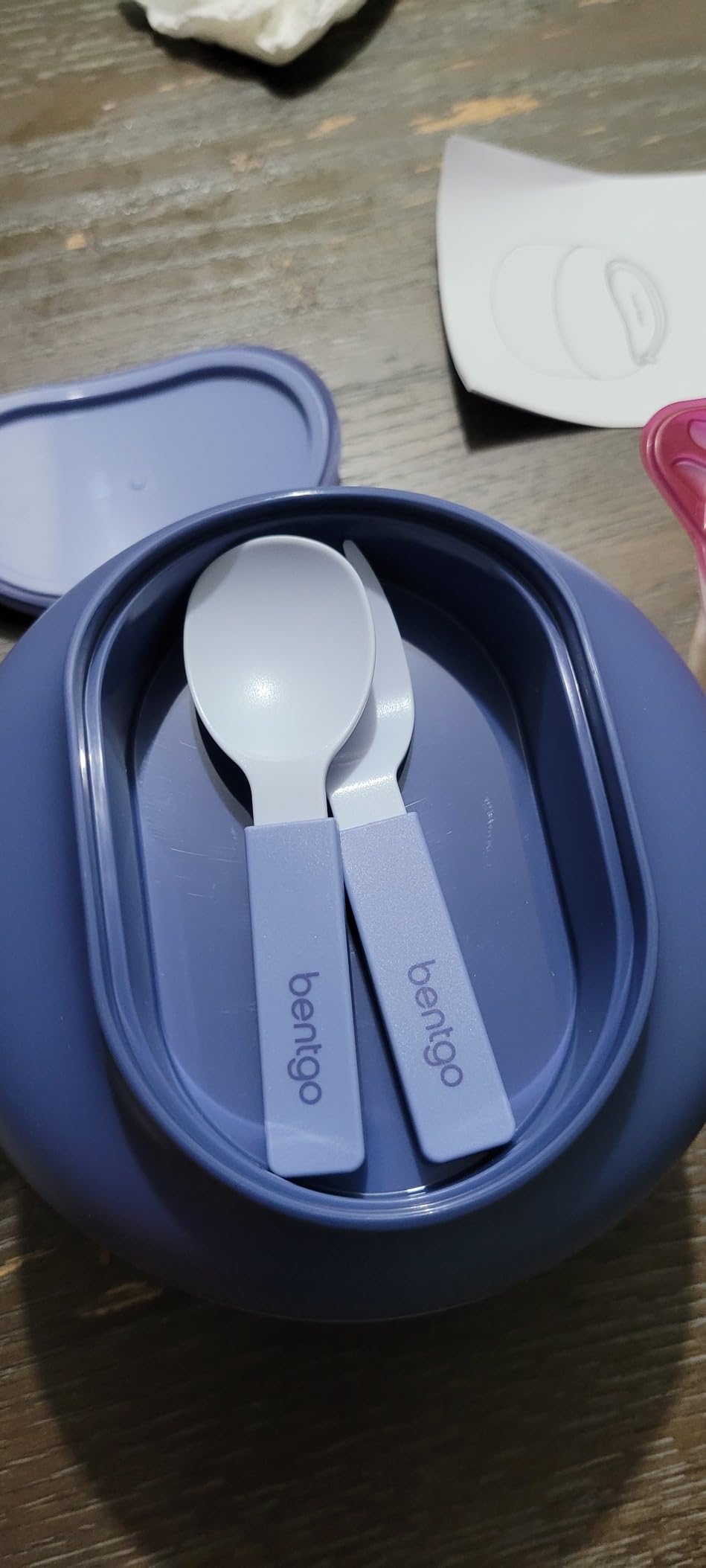 Bentgo Bowl - Insulated Leak-Resistant Bowl with Snack Compartment, Collapsible Utensils and Improved Easy-Grip Design for On-the-Go - Holds Soup, Rice, Cereal & More - BPA-Free, 21.2 oz (Slate) customer photo 2
