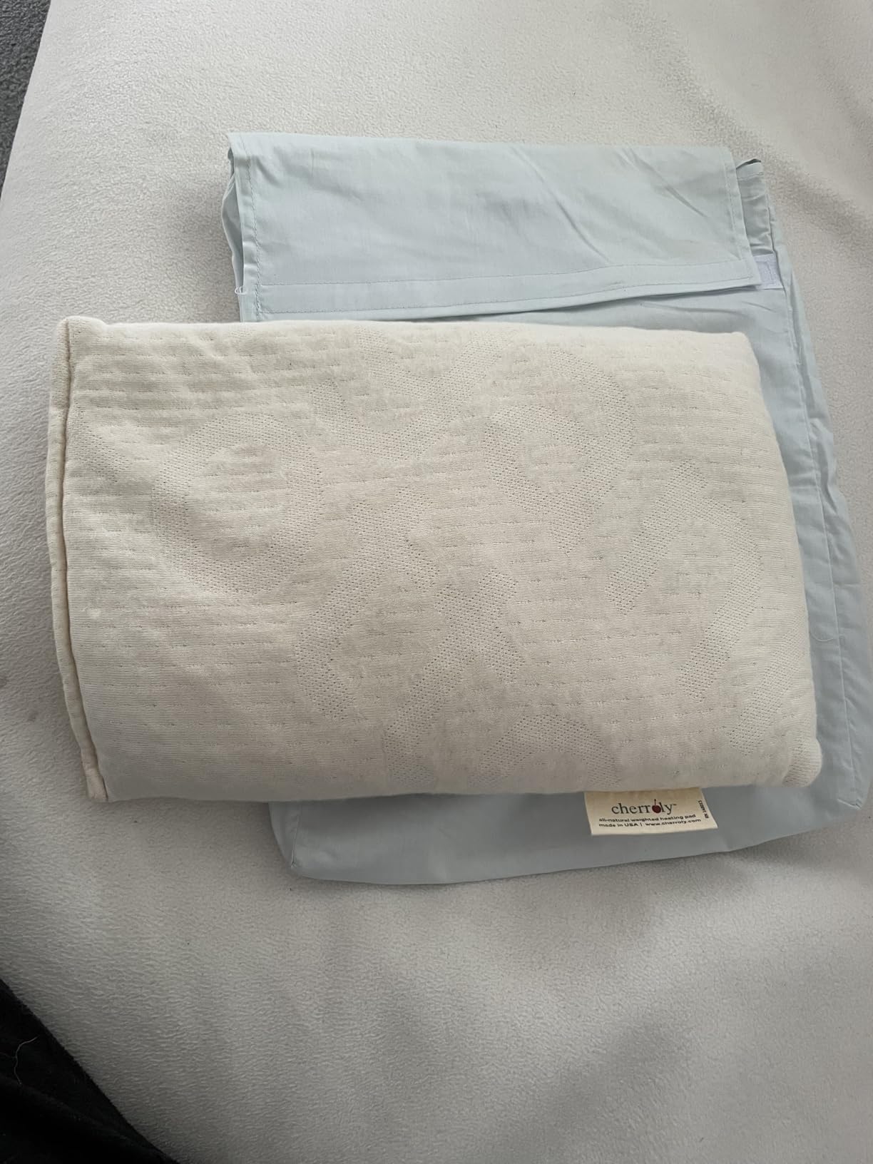 Natural Pain Relief Moist Heat Therapy, Cherry Pits in Organic Cotton, Microwavable Heating Pad/Cold Compress- Back, Neck, Muscles, Joints, Stomach, Menstrual Pains Aches Cramps - Small customer photo 2