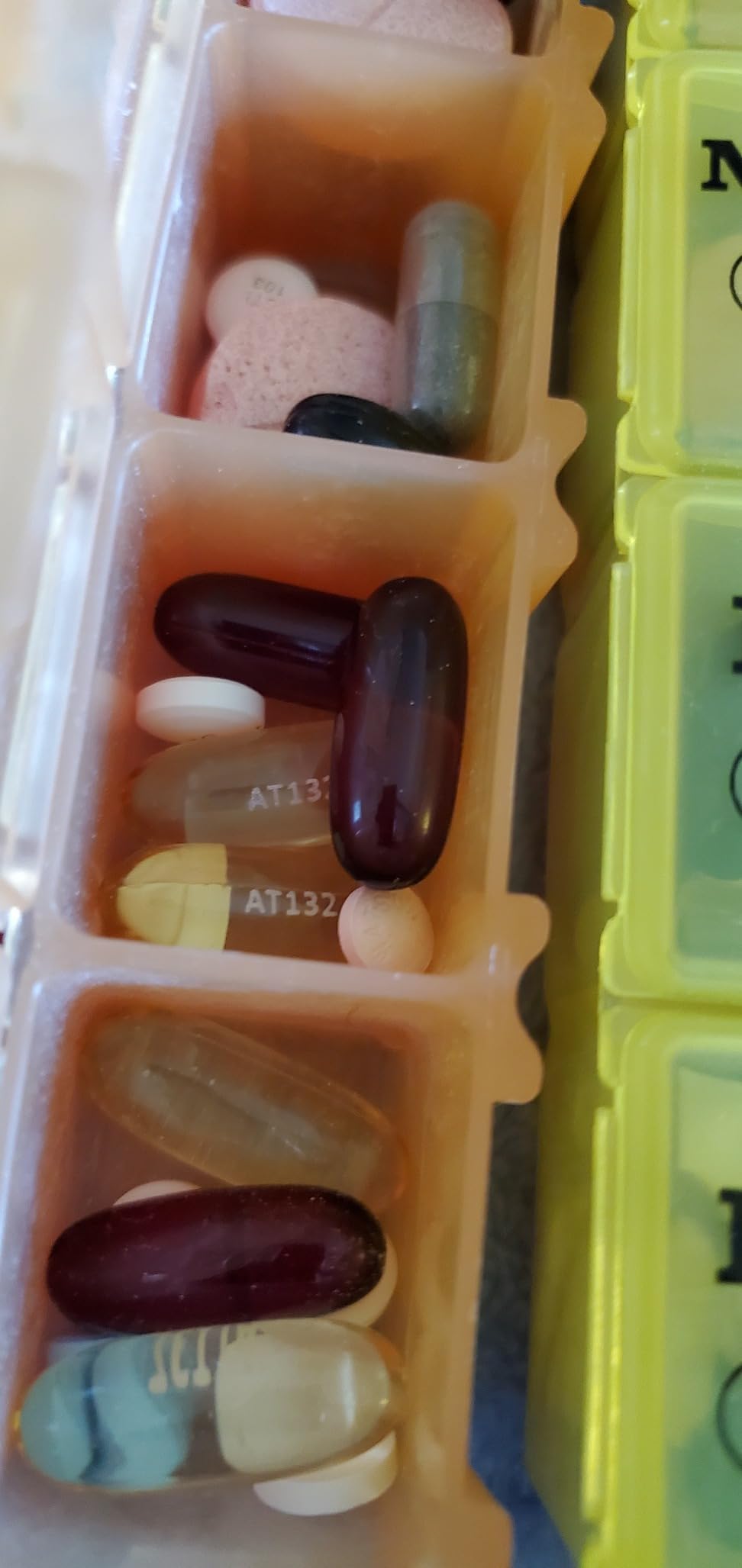 XL Large Weekly Pill Organizer 4 Times a Day, 7-Day Pill Boxes AM PM, Big Compartments Pill Case, Monthly Medication Organizer 28 Days Dispenser for Fish Oils, Vitamin Holder Supplement customer photo 2
