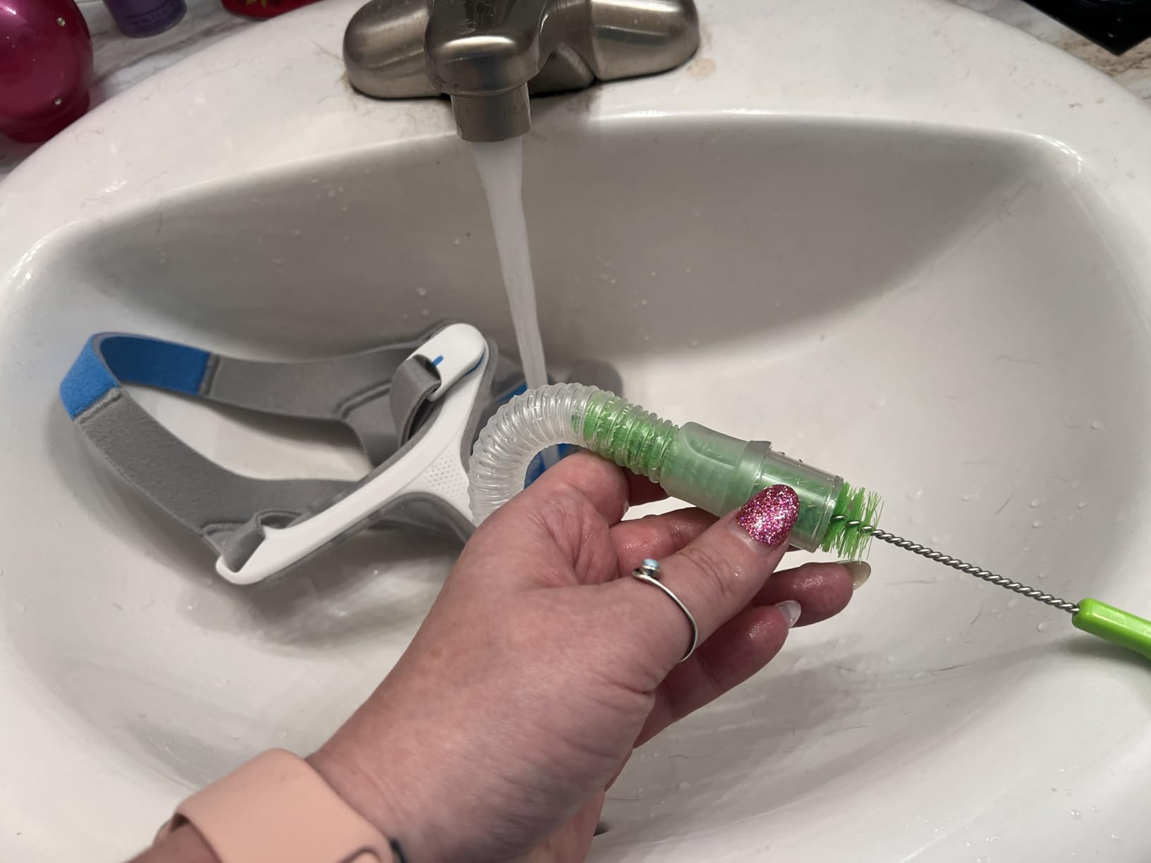 Aveen CPAP Tube and Mask Cleaning Brush, Suitable for All CPAP Hoses and Masks, CPAP Hose Cleaning Brush Kit customer photo 1