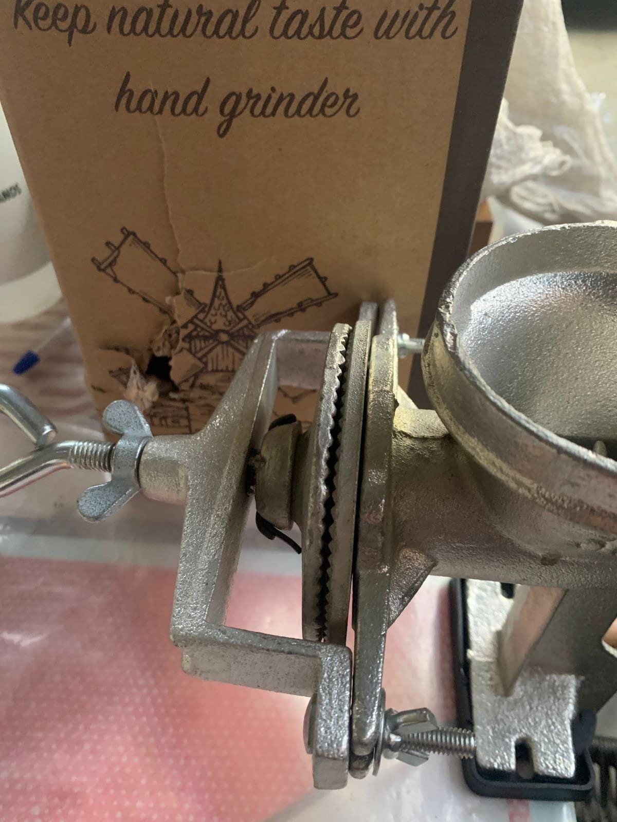 Grain Mill Iron Grinder Manual Food Grinder Hand Crack Hand Operated Mill for Corn Crank Grains Oats Wheat Coffee Nuts Malt Corn Grinder with High Hopper customer photo 2