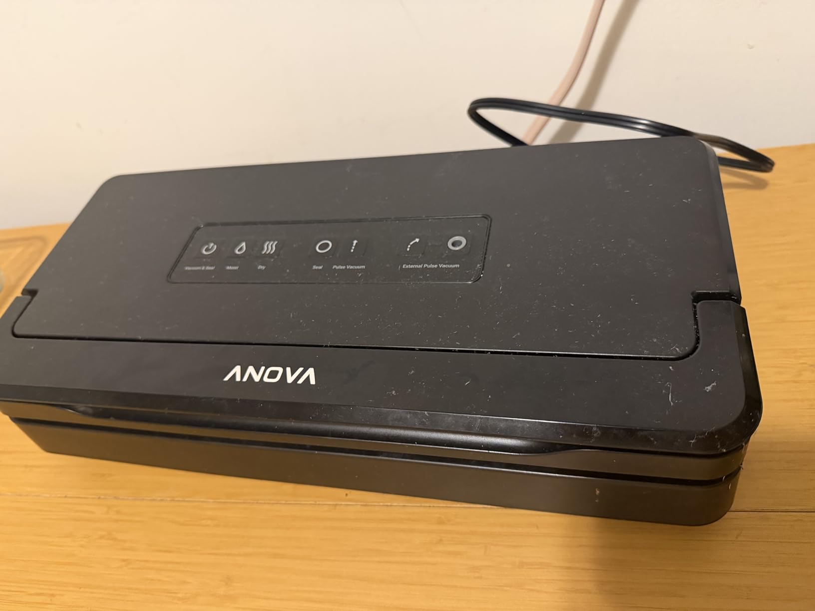 Anova Precision Vacuum Sealer Pro, Includes Large Bag Roll (19ft), Wet & Dry Dual Food Vacuum Sealer Machine for Sous Vide and Long-Term Storage, 2-Year Warranty customer photo 2