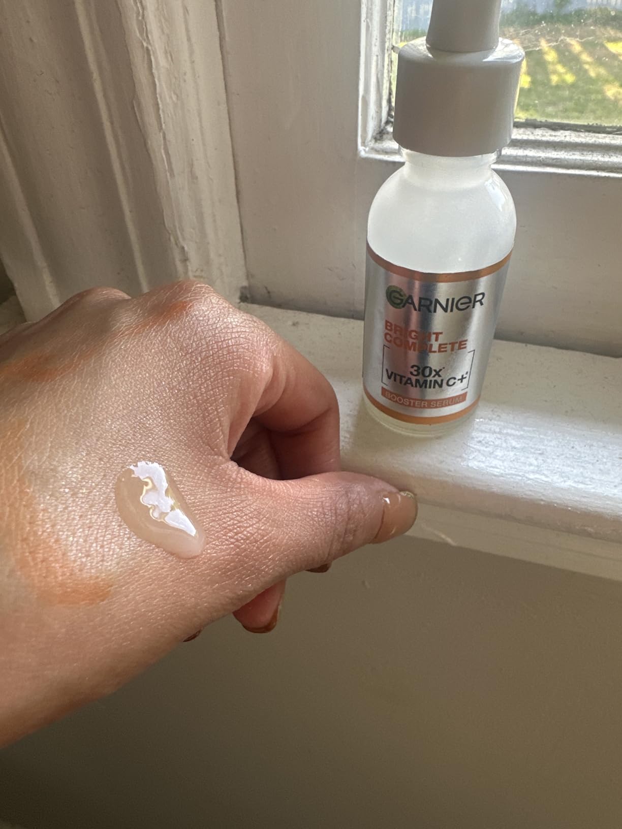 Garnier Bright Complete VITAMIN C Booster Face Serum, 30ml customer photo 2