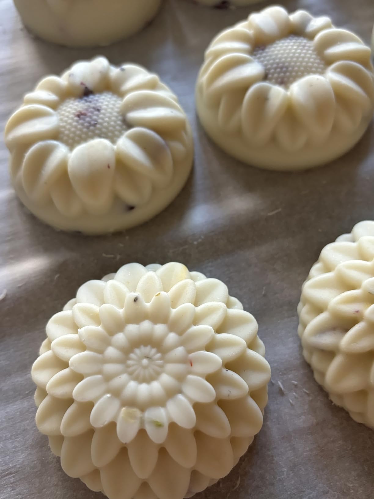 Trifecta Living Co. Beeswax Pellets - 100% Pure, Cosmetic & Food Grade, Triple Filtered - for Candle Making, Lip Balm, Skincare, DIY Beeswax Wraps & Bulk Supplies customer photo 1
