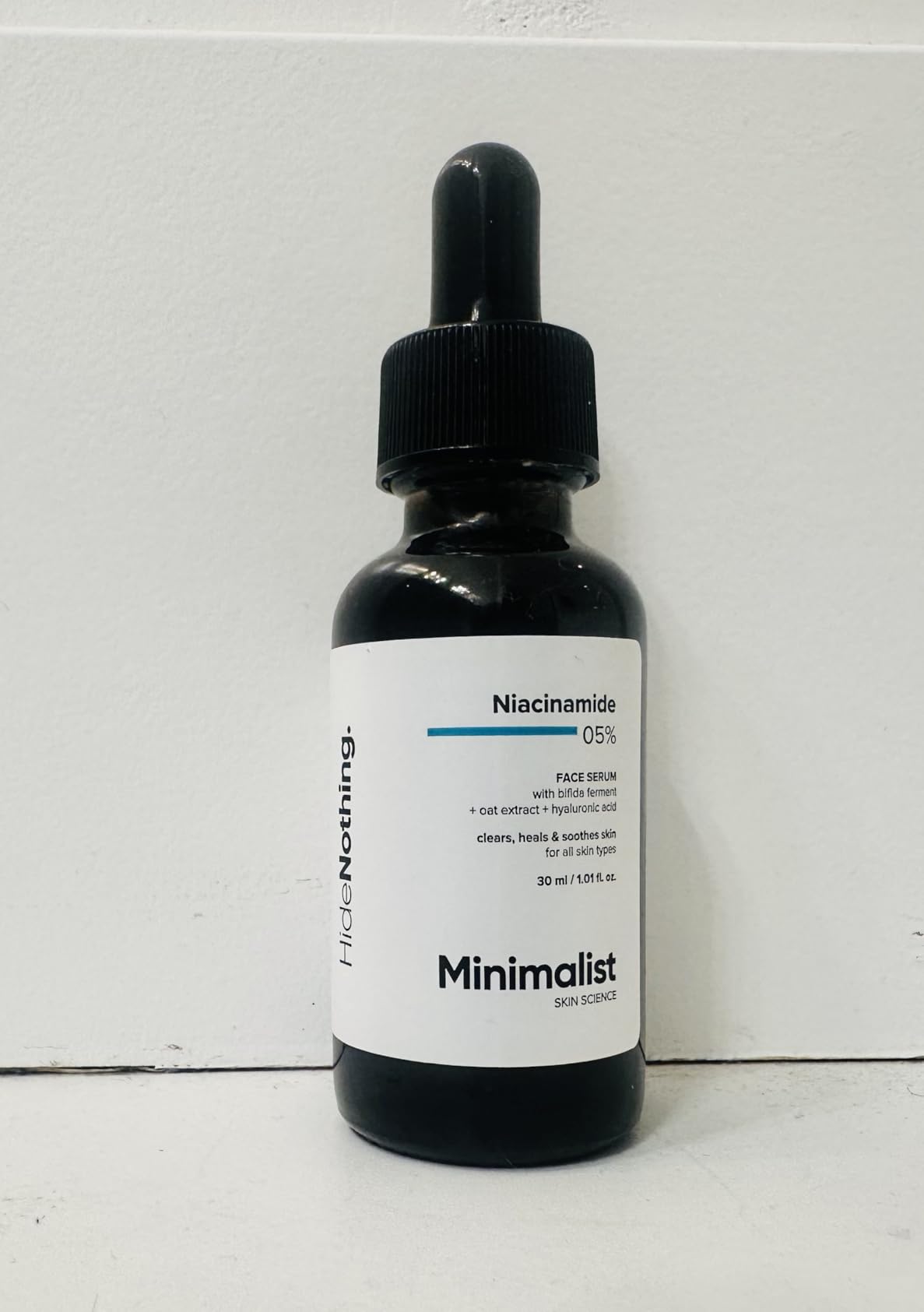 Minimalist 5% Niacinamide Serum with Hyaluronic Acid for Clear Skin | Reduces Blemishes/Acne Marks, Pore minimizer, Repairs & Soothes skin | For Women & Men | 1 Fl Oz / 30 ml customer photo 2