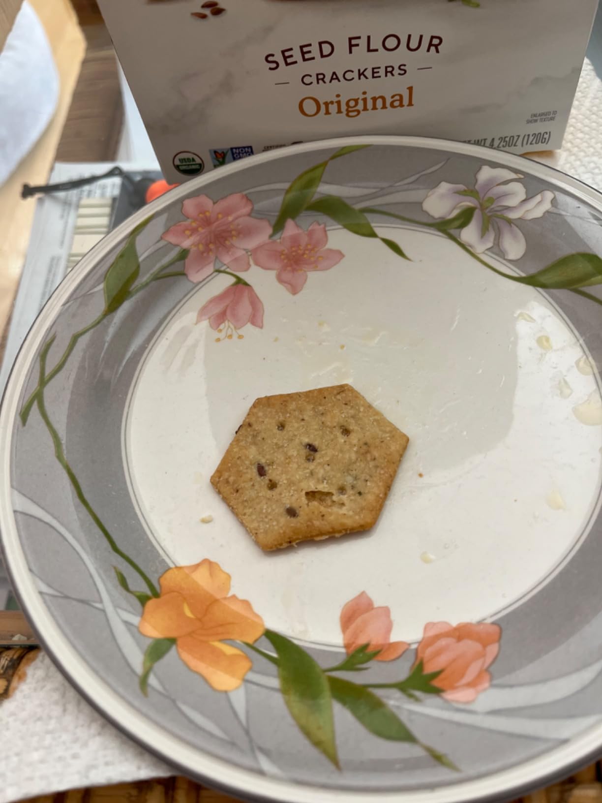 Simple Mills Organic Seed Crackers, Original, Gluten Free, Flax Seed, Sunflower Seeds, Plant Based, 4.25oz customer photo 1