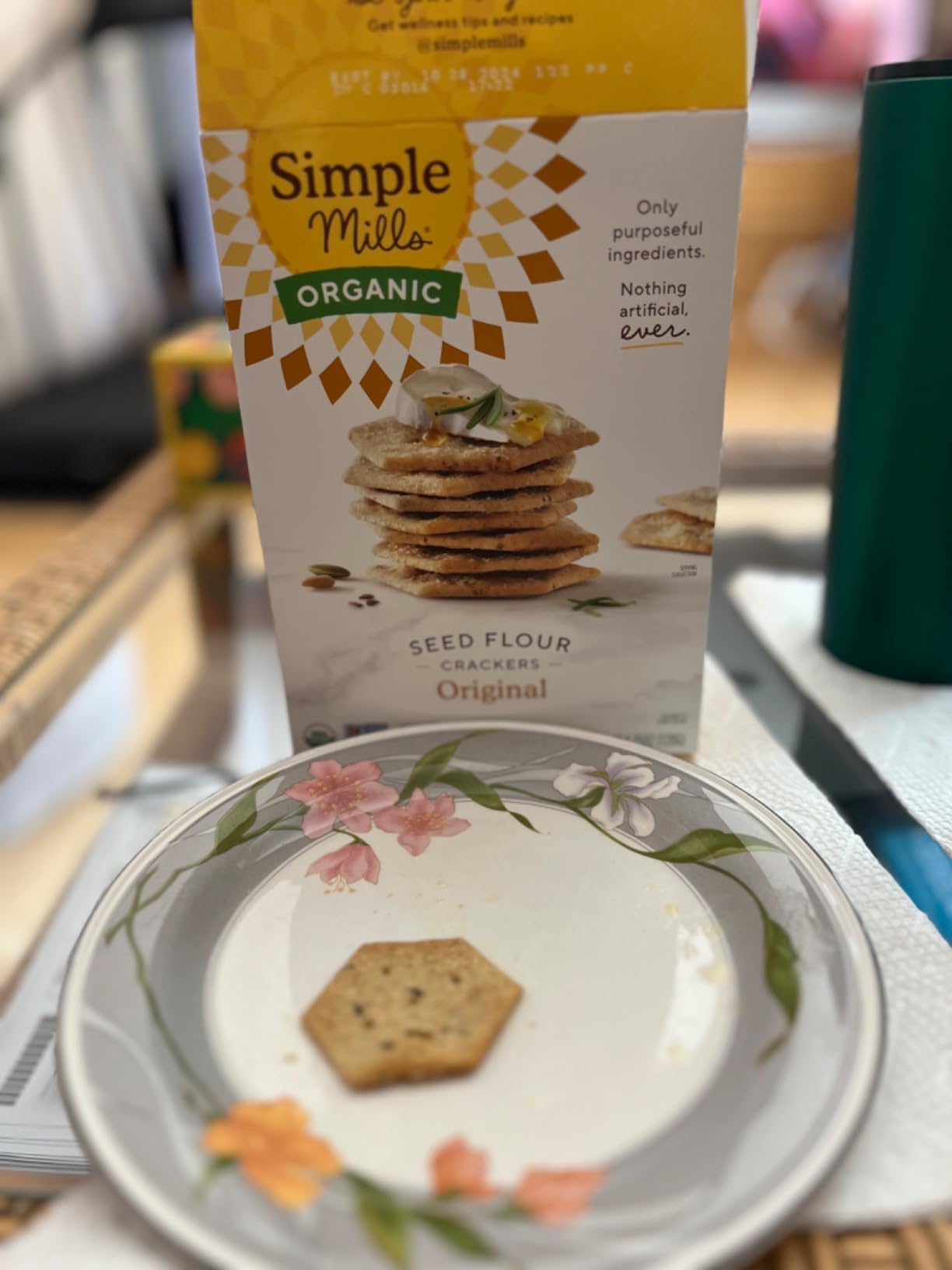 Simple Mills Organic Seed Crackers, Original, Gluten Free, Flax Seed, Sunflower Seeds, Plant Based, 4.25oz customer photo 2