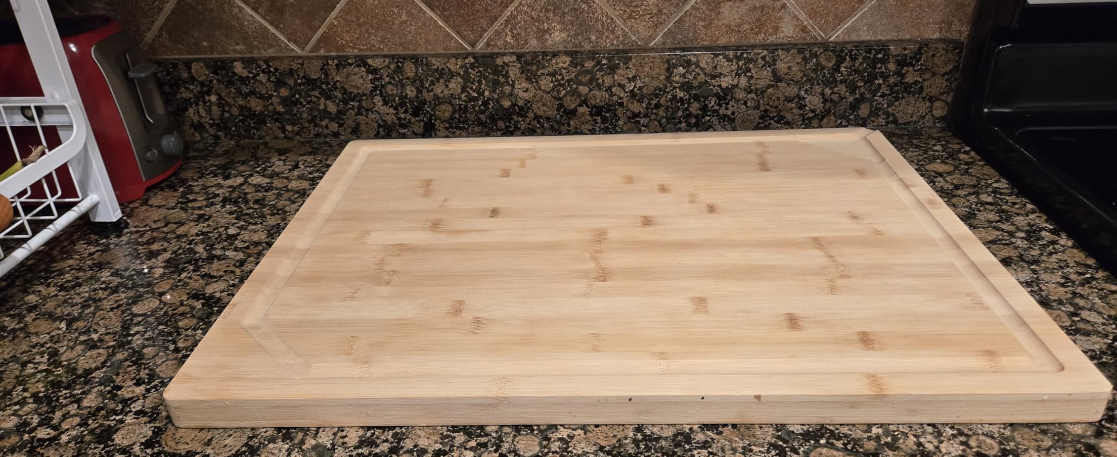Hiware Extra Large Bamboo Cutting Board for Kitchen, Heavy Duty Wood Cutting Board with Juice Groove, 100% Organic Bamboo, Pre Oiled, 18