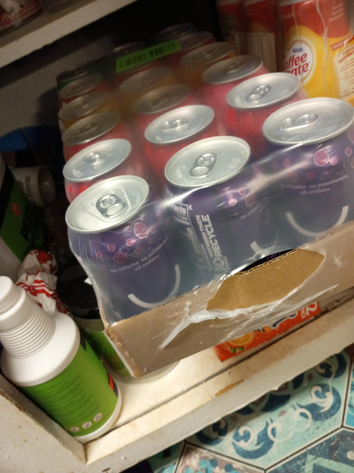 bubly Sparkling Water, 6 Flavor Variety Pack, Zero Sugar & Zero Calories, Seltzer Water, 12 Fl Oz Cans (Pack of 18) customer photo 2