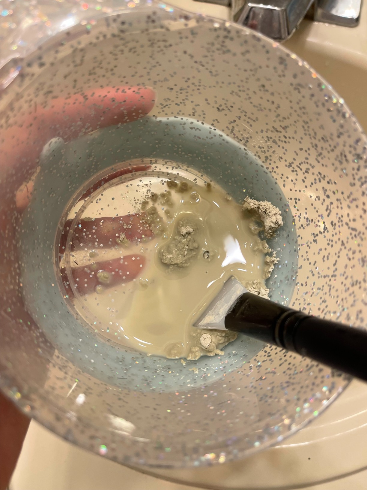 Plant Therapy Calcium Bentonite Clay 16 oz Detoxifying for Facials, Body Wraps, Baths, Foot Soaks, Hair Masks, and So Much More customer photo 2