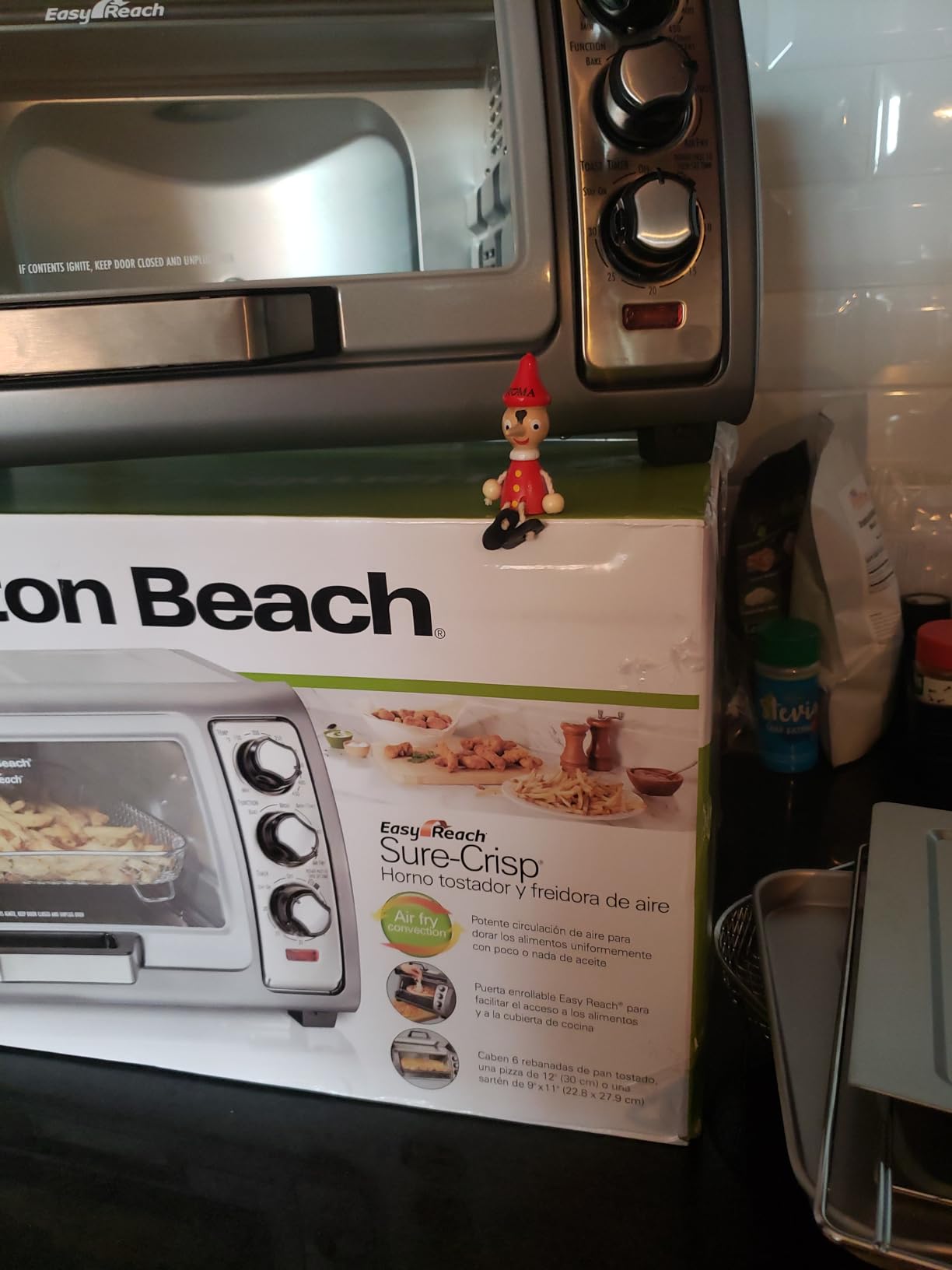 Hamilton Beach Air Fryer Toaster Oven Combo, Fits 6 Slices or 12 inch Pizza, Sure-Crisp, Roll-Top Door, Stainless Steel customer photo 2