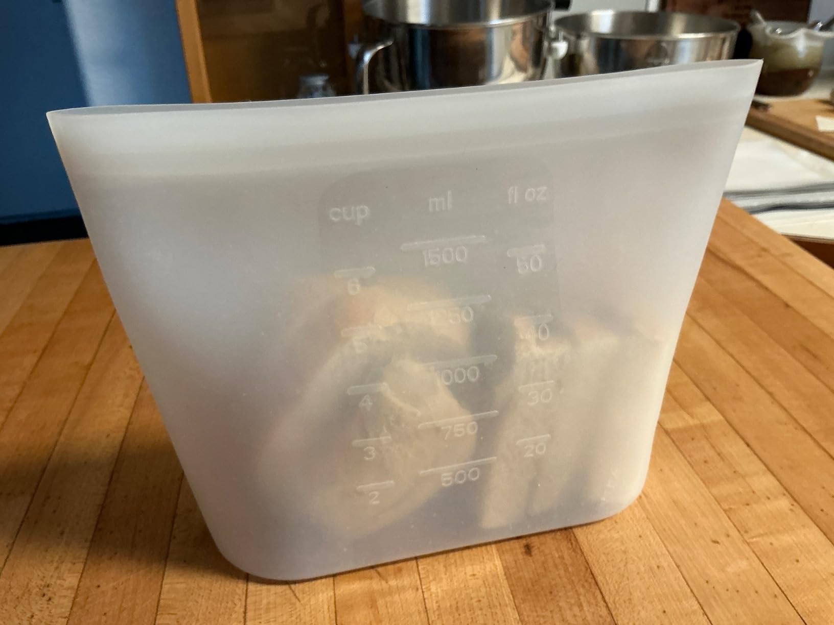 Winrock Reusable Silicone Food Storage Bag, for Microwave, Oven, Fridge, Freezer & Sous Vide Zip Sealed Containers (2 Middle size 32oz 1000ml) customer photo 2