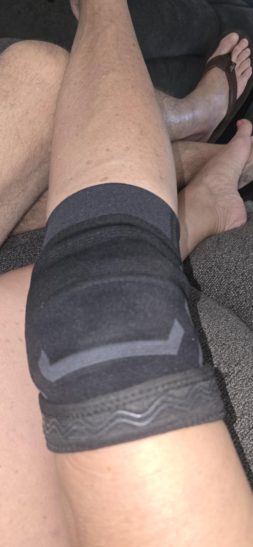 Bodyprox Knee Compression Sleeve for Men and Women (2 Pack), Knee Support Brace for Running and Work out customer photo 2