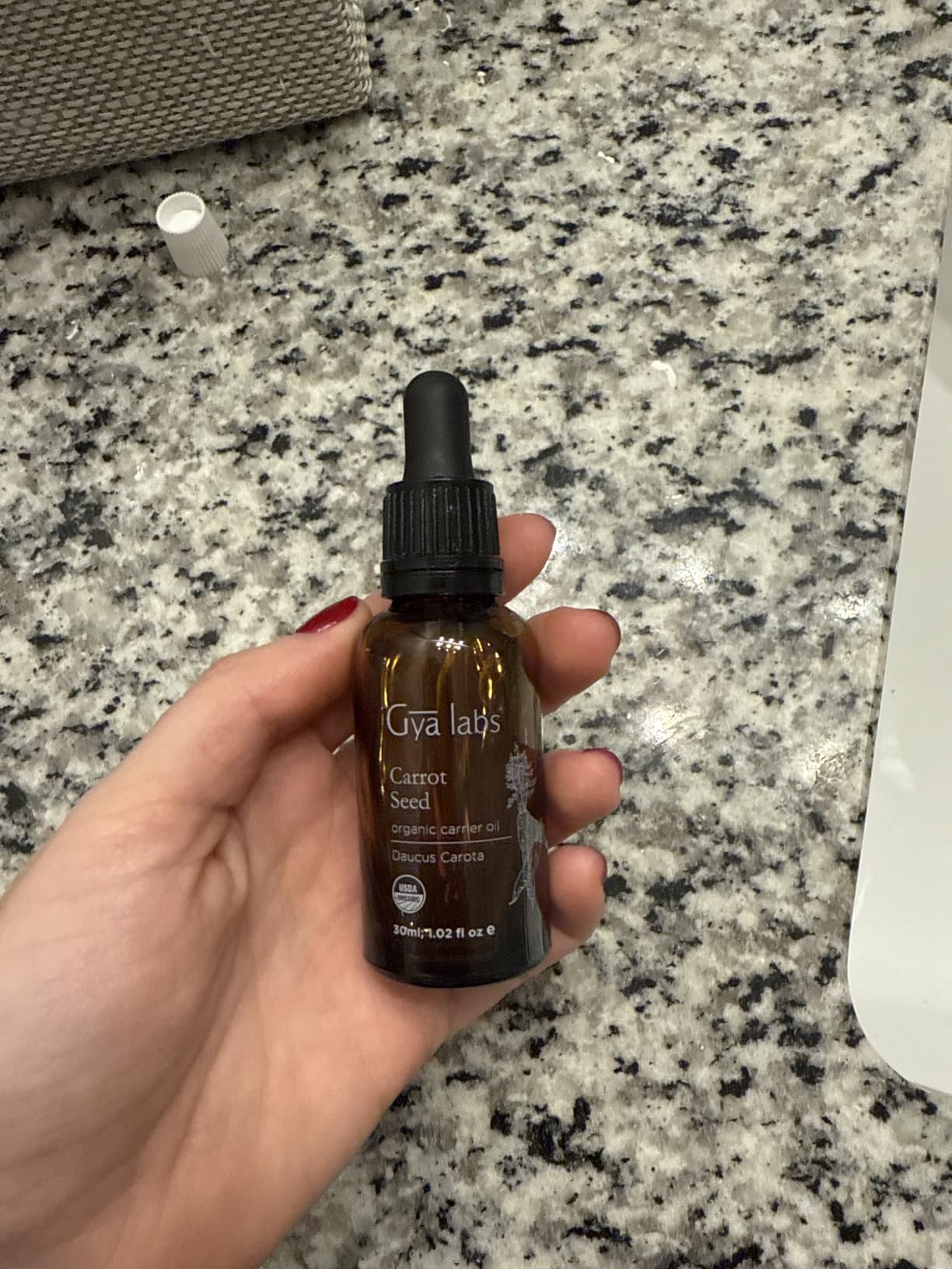 Gya Labs USDA Organic Tamanu Oil - 1 Fl Oz - Carrier Oil for Hair, Skin, Face, Scalp & Body Massage customer photo 1