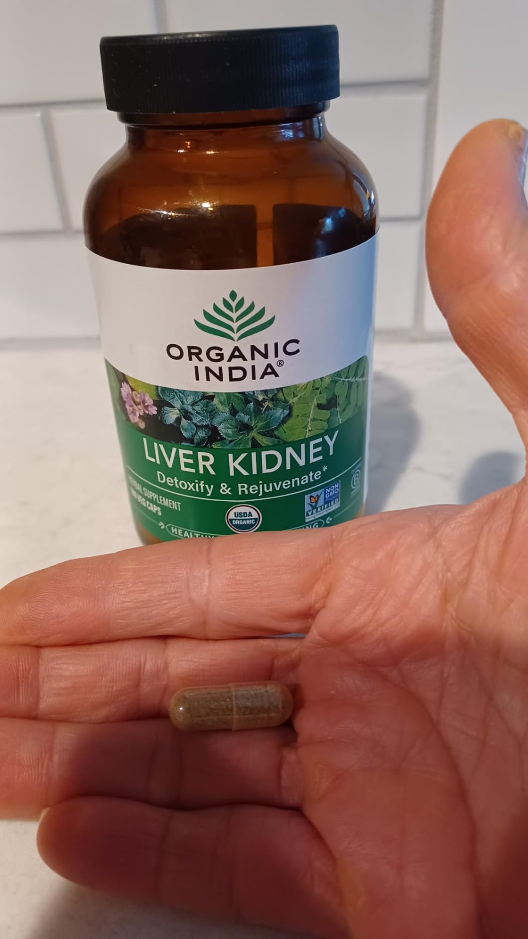 ORGANIC INDIA Liver Kidney Herbal Supplement - Detoxify & Rejuvenate, Supports Healthy Liver & Kidney Function, Vegan, Gluten-Free, Kosher, USDA Certified Organic, Non-GMO - 180 Capsules customer photo 2
