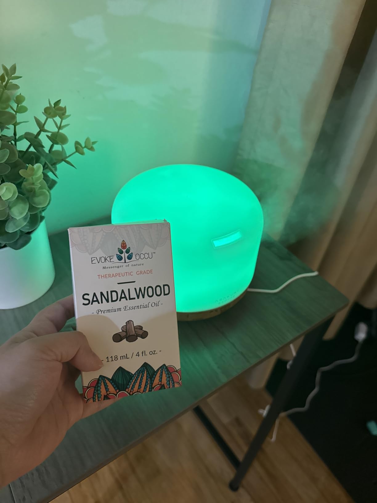 EVOKE OCCU Sandalwood Essential Oils for Skin Care, Diffuser, Perfume, Candle and Soap Making - 4 FL Oz customer photo 1