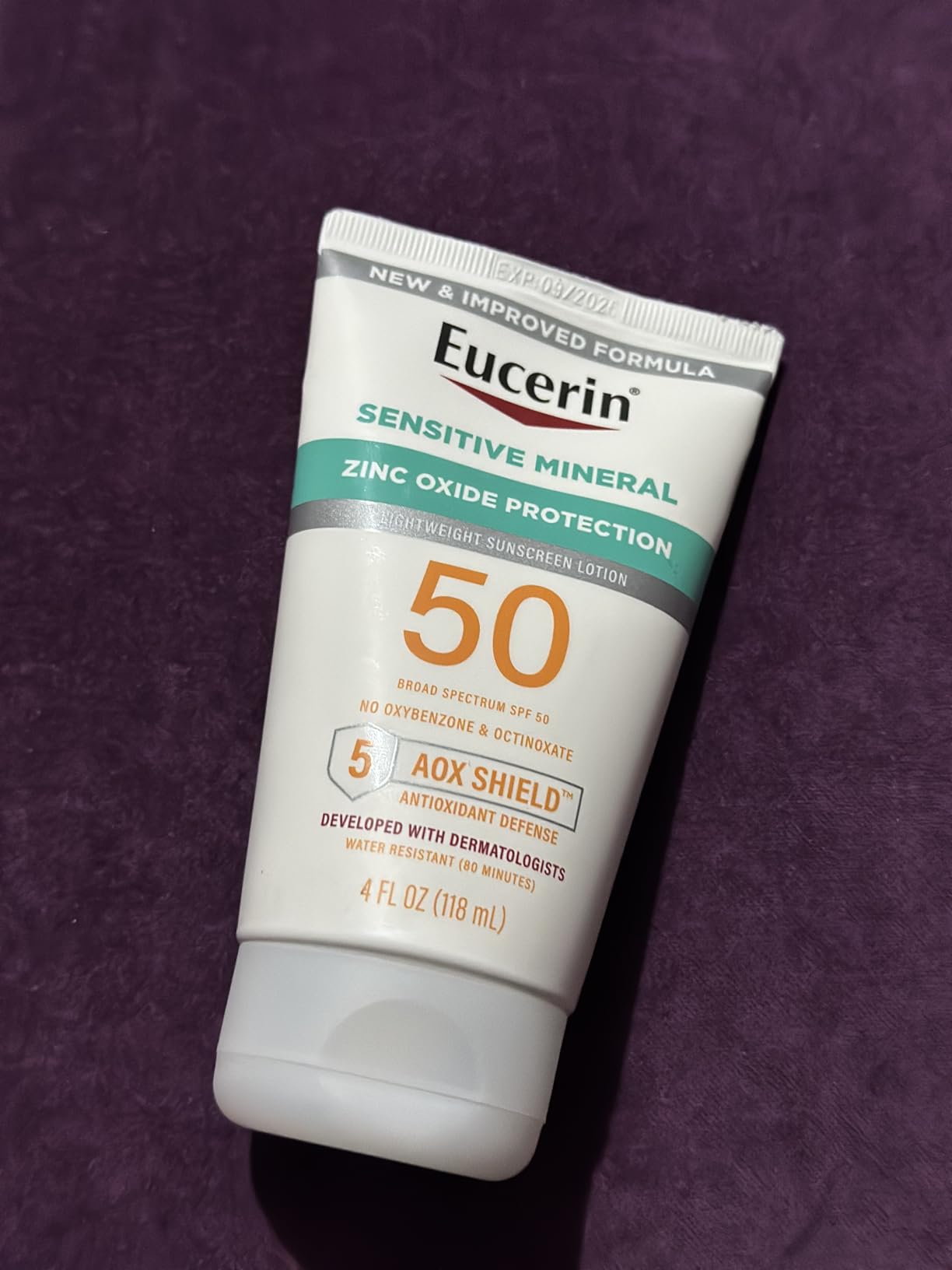 Eucerin Sun Sensitive Mineral Sunscreen Lotion SPF 50 with Zinc Oxide Protection, Hypoallergenic Sunscreen for Sensitive Skin, Oxybenzone and Octinoxate Free, 4 Fl Oz Tube customer photo 2