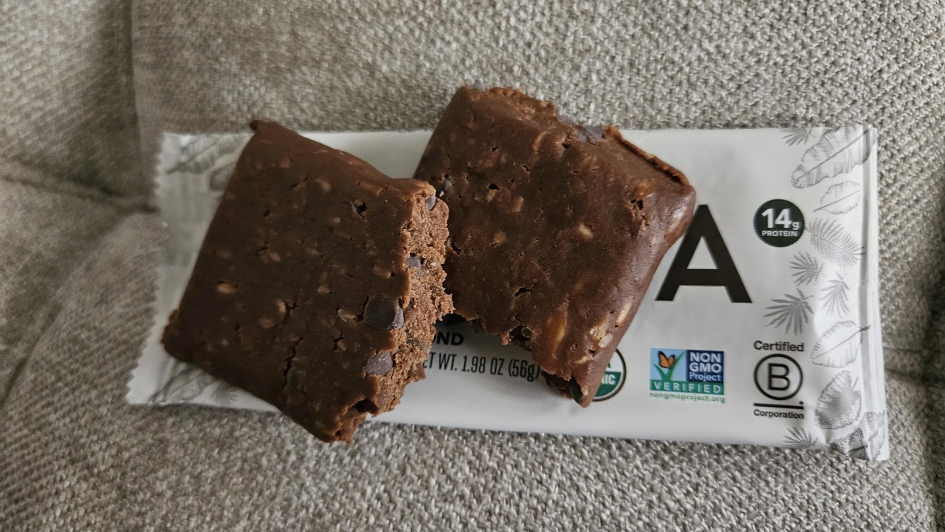 ALOHA Organic Plant Based Protein Bars, Coconut Chocolate Almond, 1.98-Ounce Bars (Pack of 12) customer photo 1