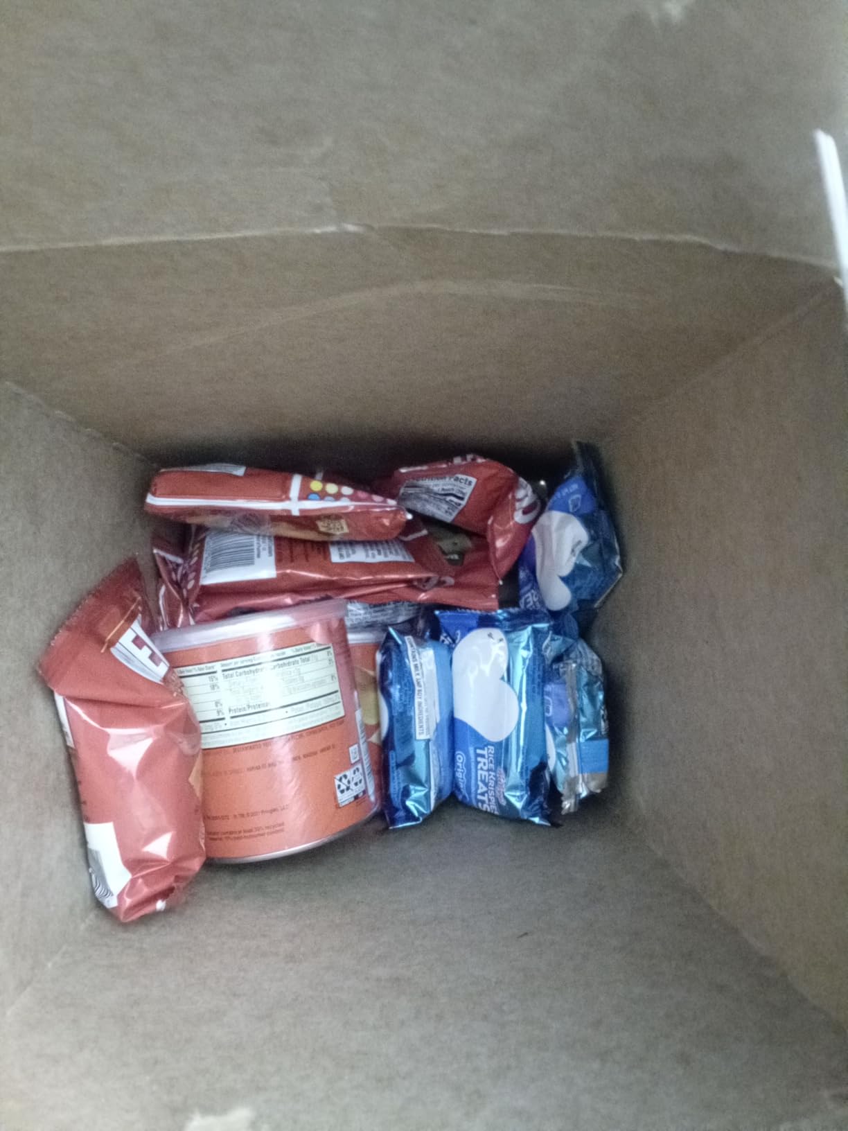 Cheez-It, Pringles & Rice Krispies Treats Snacks Mega Variety Pack, 30.1oz Box (30 Count) customer photo 2