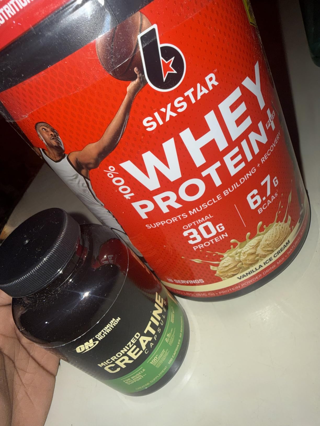 Six Star Whey Protein Powder Plus - Muscle Building & Recovery Formula with Whey Isolate Powder, BCAAs, 30g Protein, Immune Support - Post-Workout Supplement - Vanilla Cream, 1.8 lbs customer photo 1