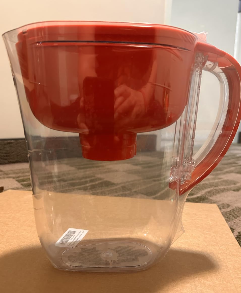 Brita Metro Small 6-Cup Water Filter Pitcher, WQA NSF/ANSI Certified, Mini-Fridge Friendly, Removes Chlorine Taste & Odor, Reduces Zinc, Copper & Mercury, 1 Standard Filter, Lasts 2 Months, White customer photo 2