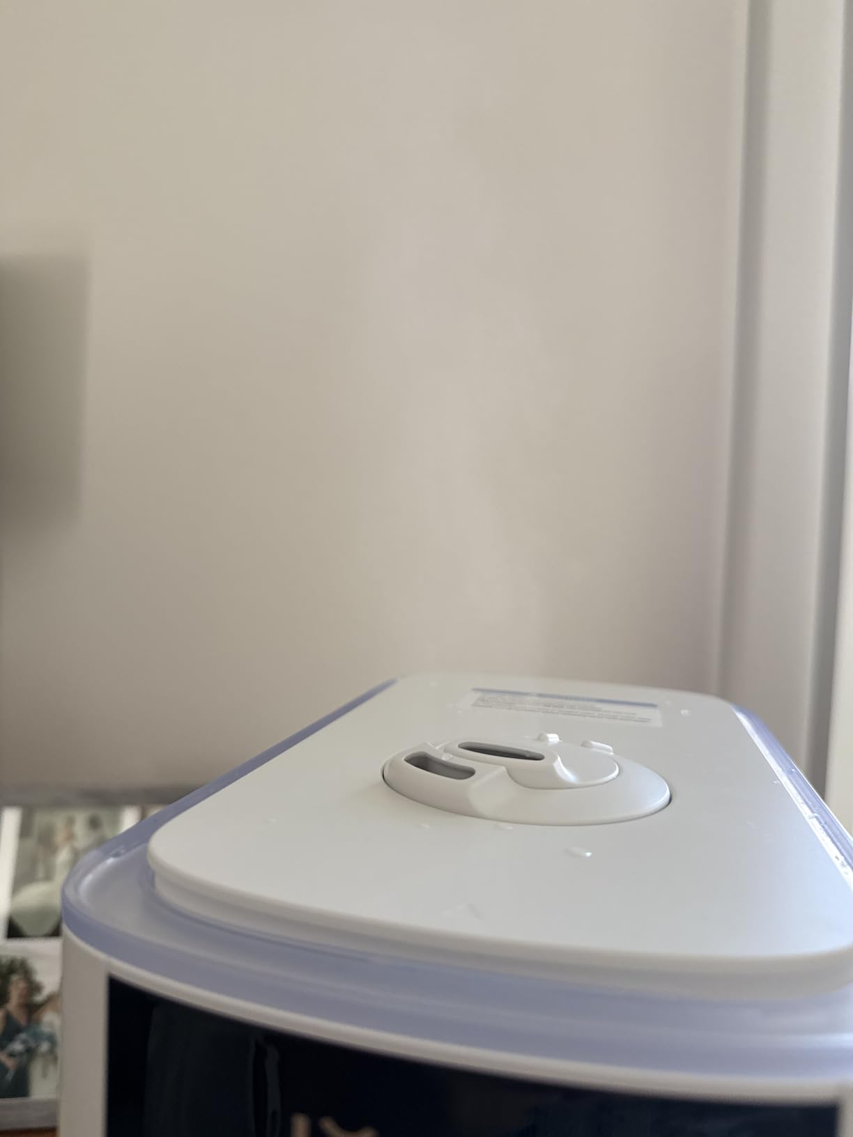 LEVOIT Humidifiers for Bedroom Home, Smart Warm and Cool Mist Air Humidifier for Large Room, Auto Customized Humidity, Fast Symptom Relief, Easy Top Fill, Essential Oil, Quiet, OasisMist 4.5L, White customer photo 2
