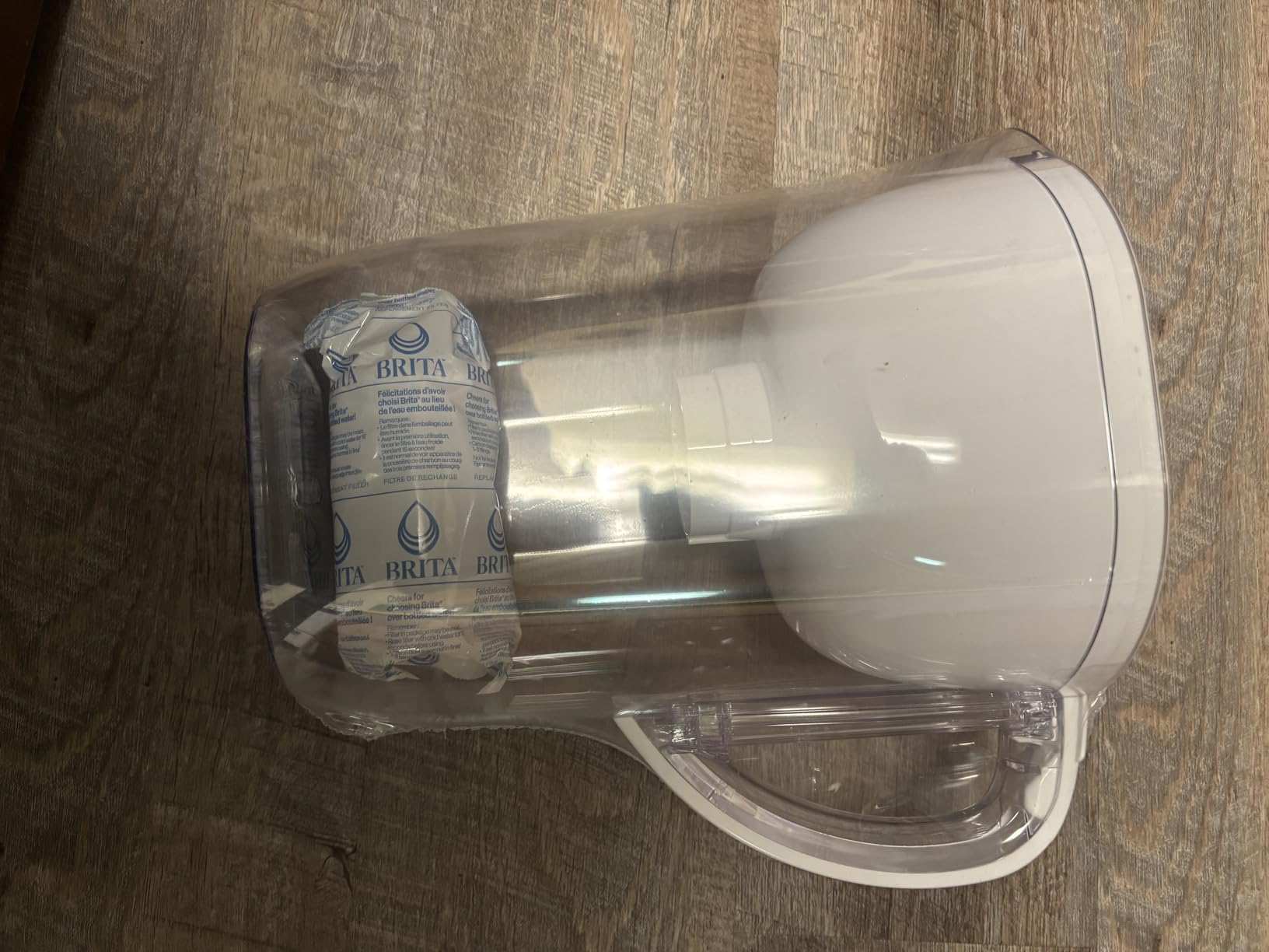 Brita Large 10-Cup Water Filter Pitcher, WQA NSF/ANSI Certified, Removes Chlorine Taste & Odor, Reduces Zinc, Copper & Mercury, 1 Standard Filter, Lasts 2 Months, Bright White customer photo 2