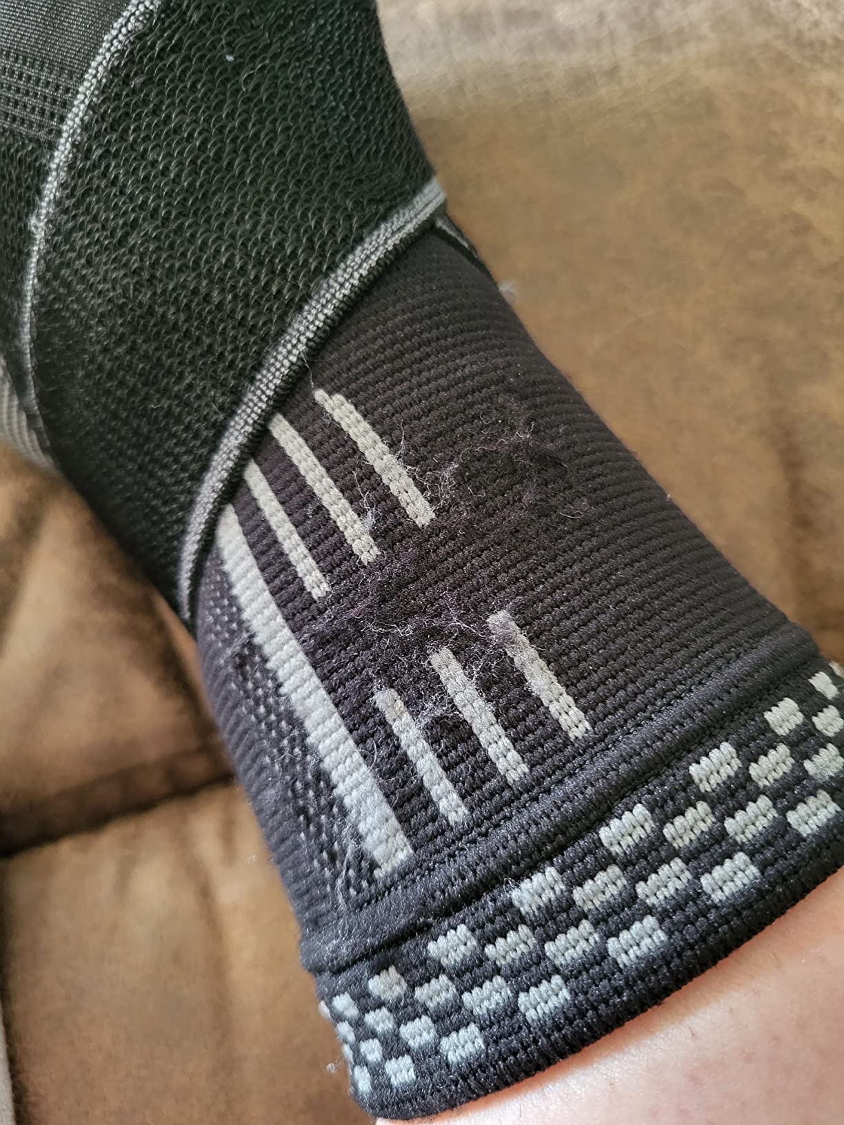 BLITZU Ankle Brace for Women, Men, Plantar Fasciitis Relief, Achilles Tendonitis Brace for Sprained Foot, Ankle Compression Sleeve with Strap Nude M customer photo 2
