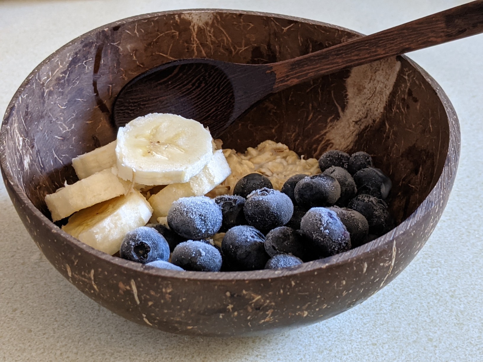 purpleclay Coconut Bowls and Wooden Spoons Set of 2 - Natural, Hand-Crafted, Vegan-Friendly, Salad, Smoothie or Buddha Bowl and Kitchen Utensils (2 Natural Bowls & Spoons) customer photo 1
