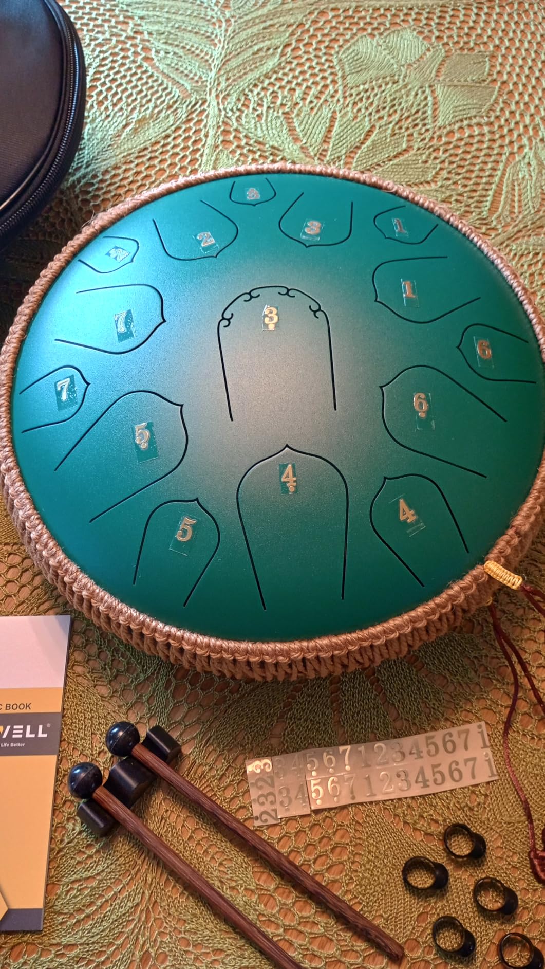 Steel Tongue Drum - HOPWELL 15 Note 14 Inch Tongue Drum - Hand Pan Drums with Music Book, Steel Handpan Drum Mallets and Carry Bag, D Major (Green) customer photo 2