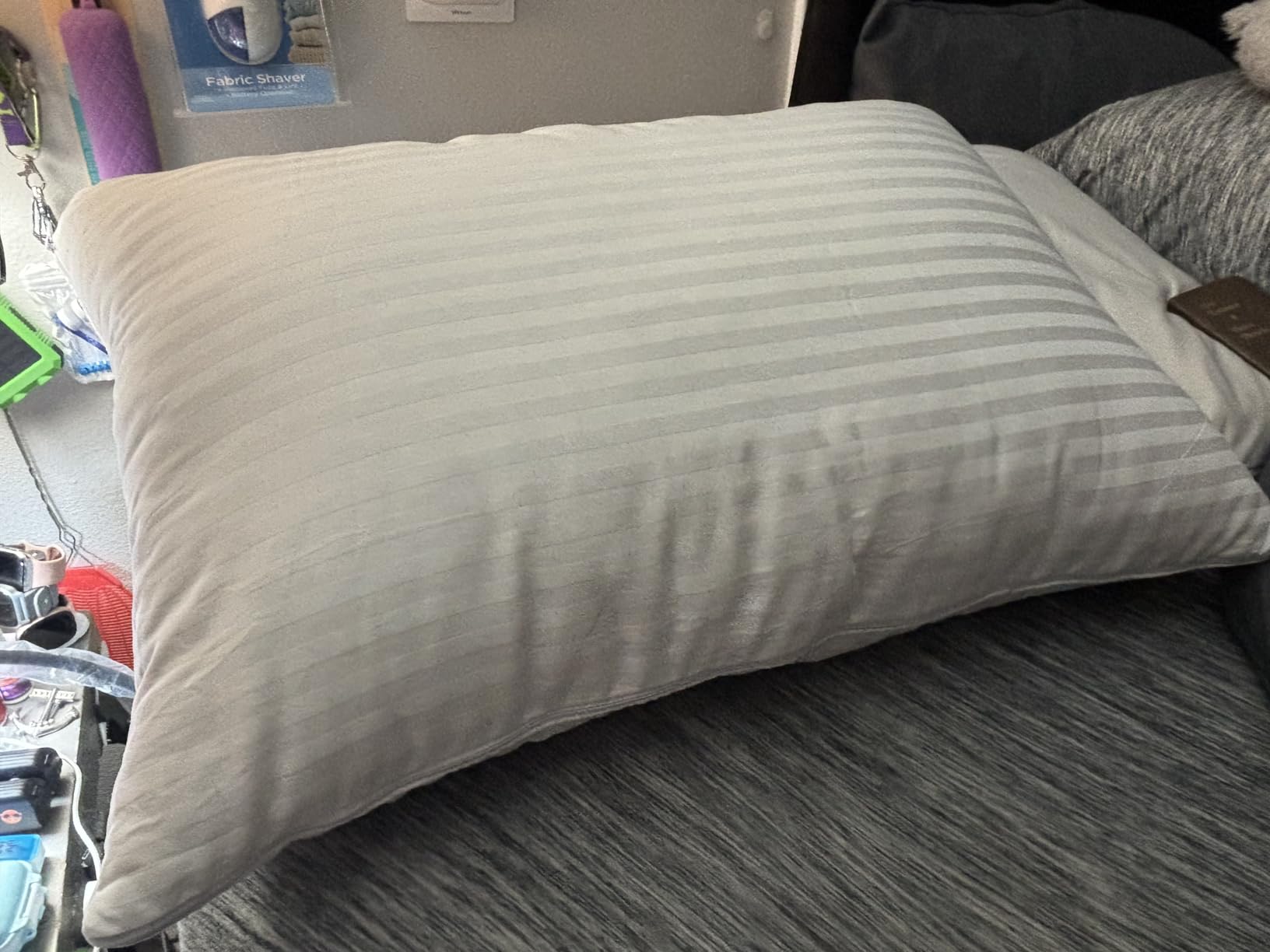 EverSnug Adjustable Layer Luxury Set of 2 Pillows for Side, Front & Back Sleepers, Cooling Hotel Pillows with 3 Layers, Down Alternative Pillow (Standard/Queen) customer photo 1
