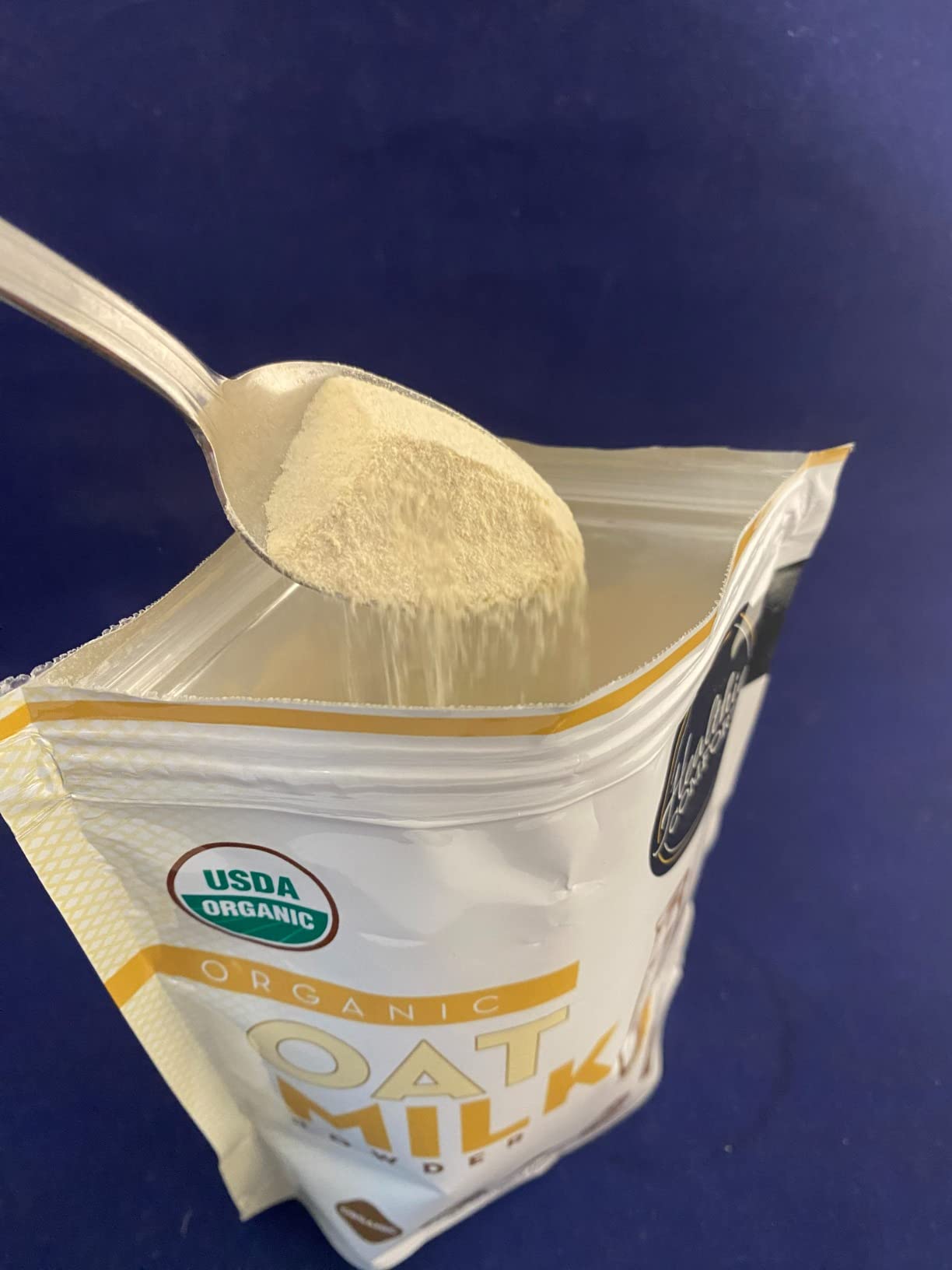 Oat Milk Powder 21oz - Natural and Plant Based Milk with a Clean Formula - Gluten-Free, Vegan, USDA Organic Certified, Non-GMO, Dairy Free, and Lactose Free Milk Powder with No Refrigeration Required customer photo 1