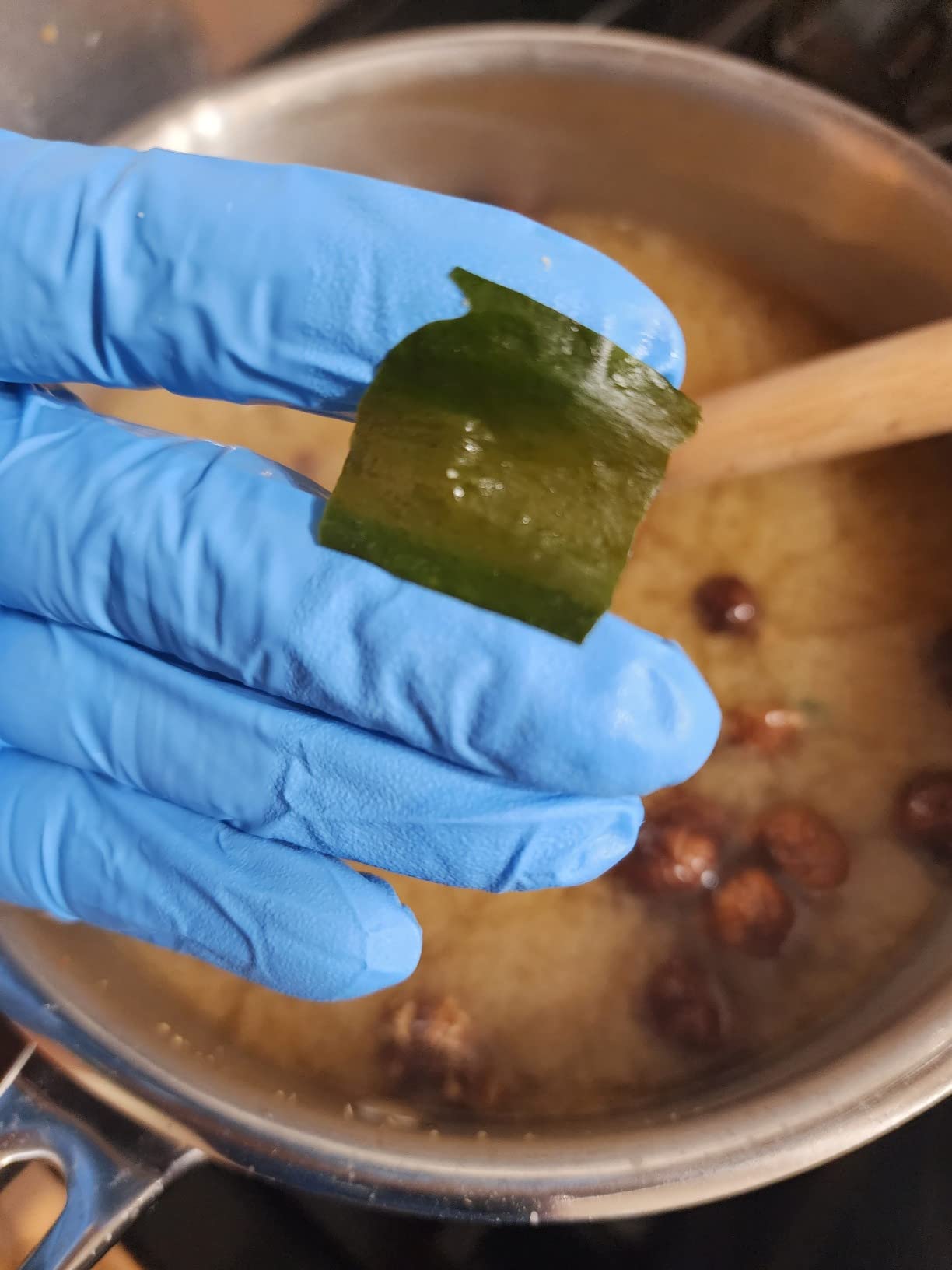 YUHO Wakame Seaweed 8 Oz New Season Dried Wakame Vegan Non-GMO Wakame Seaweed for Miso Soup 227g customer photo 2