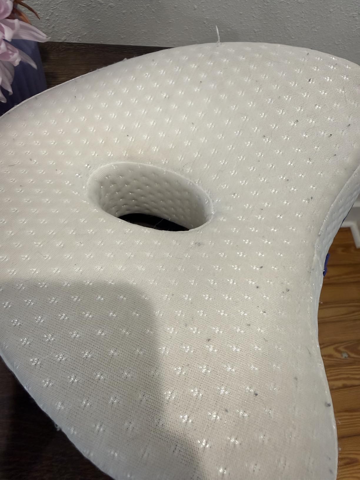 Vertdens Leg Pillow, Knee Pillow for Side Sleepers, Leg Pillows for Sleeping, Knee Cushion for Sleeping,Suitable for Relieving Leg, Back, Knee Pain customer photo 2
