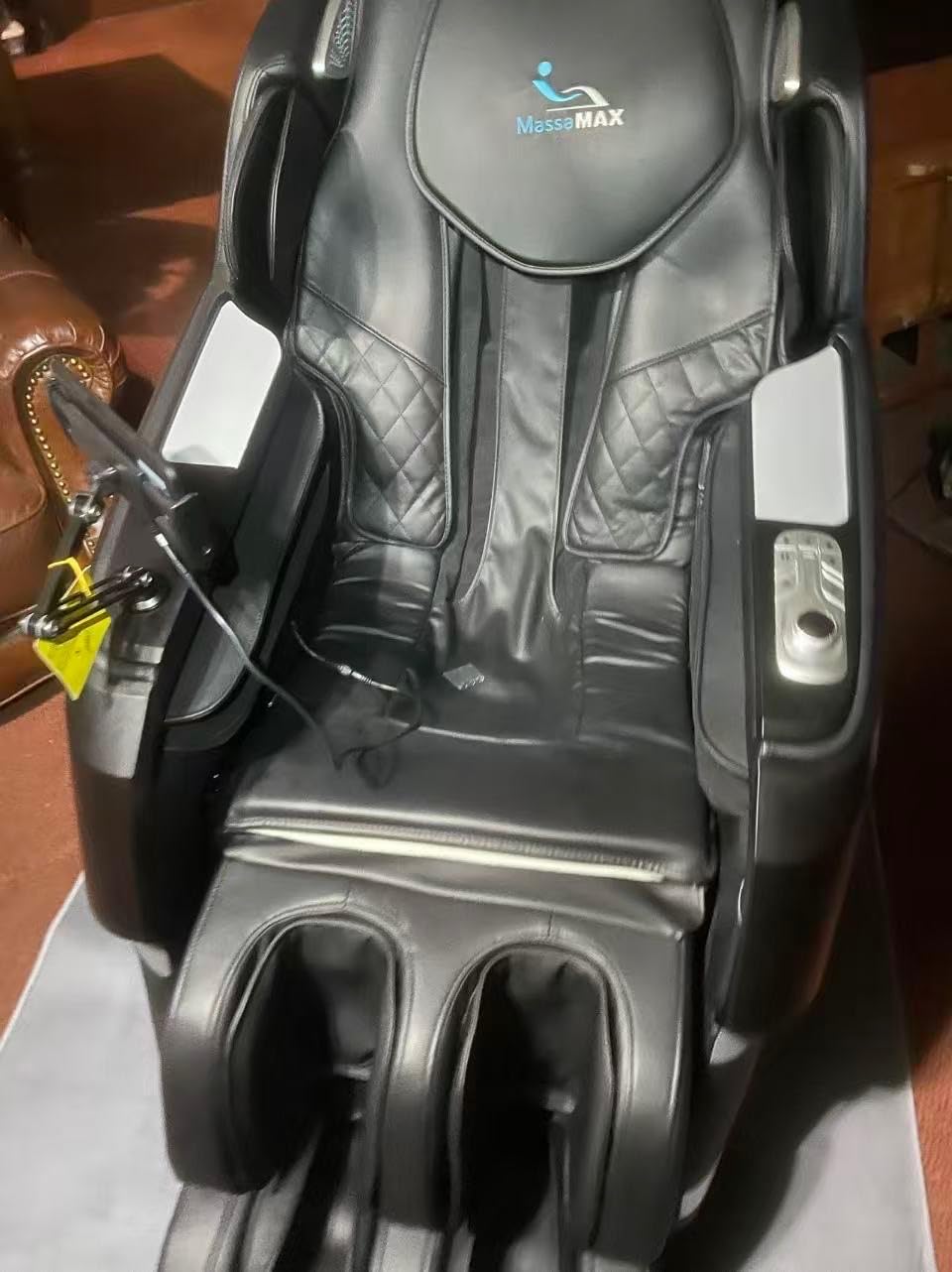 MassaMAX 2026 4D Massage Chair, Full Body Recliner with OTA Cloud Tech, Deep Yoga Stretch, 27 Auto Modes, 55 Inch SL Track, APP & AI Voice Control, Auto Footrest, Zero Gravity, and Heating for Relaxation customer photo 2