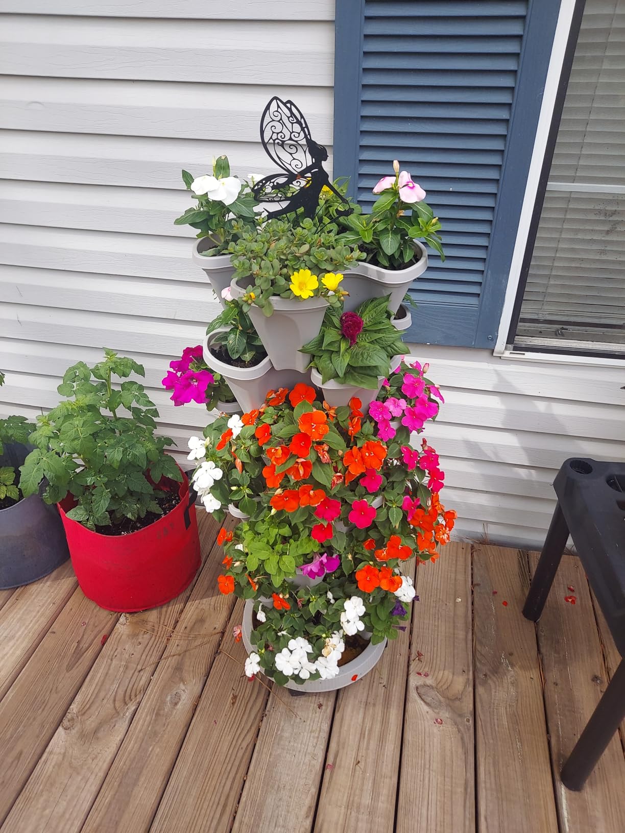 GameXcel Vertical Planter Tower - 5 Tier Stackable Garden Planters with Wheels and Tools Plant Pots for Strawberry Herb Flower and Vegetable Indoor Outdoor Use Gray customer photo 2