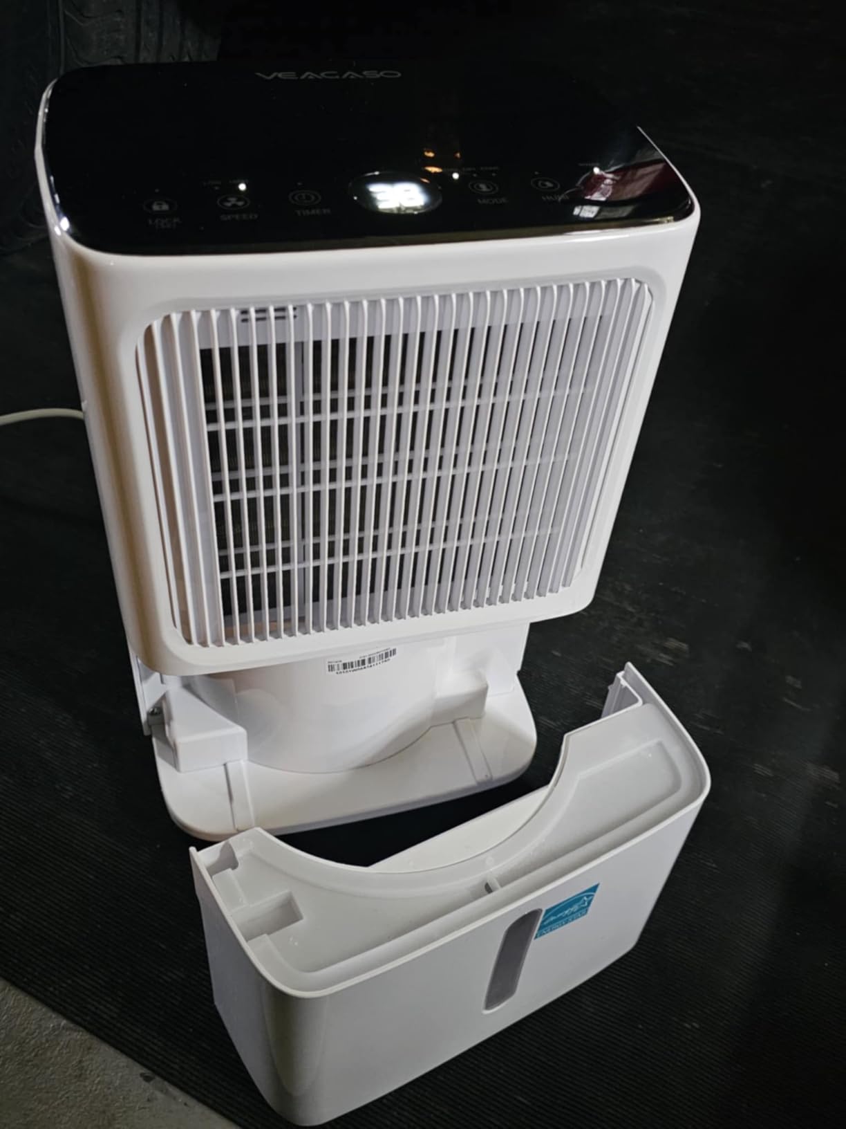 VEAGASO 34 Pint/D Dehumidifier for Basement with Drain Hose, 2500 Sq.Ft Dehumidifiers for Home, Bathroom, Bedroom - 3 Modes, 24H Time, 40dB, 0.53 Gallon Water Tank, Intelligent Humidity Control customer photo 1