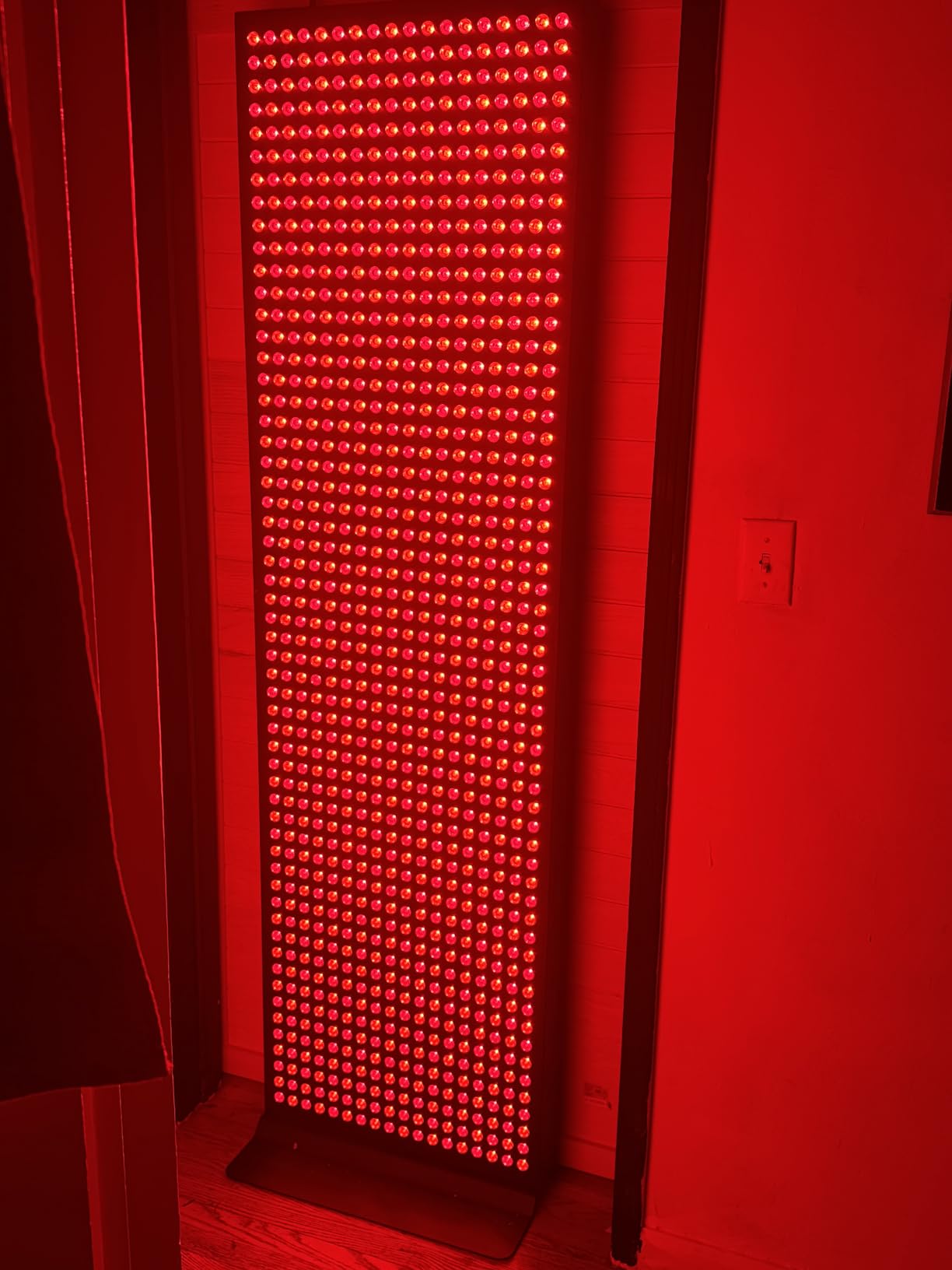 Red Light Therapy Device for Full Body, 630nm, 660nm, 810nm & 850nm, Near Infrared Dual-Chip Clinical Grade LED Panel for Smooth Skin, Weight & Pain Management and Overall Wellness (4000-Watt 800-LED) customer photo 2