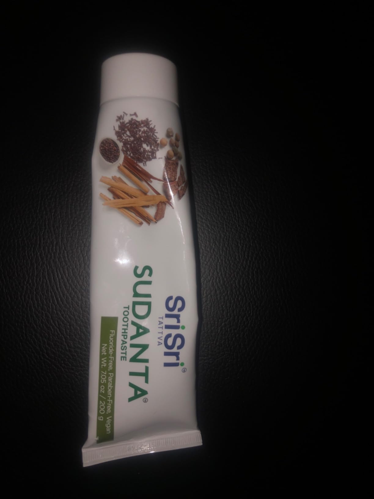 Sri Sri Tattva Sudanta Charcoal Toothpaste Gel - SLS, Fluoride Free Herbal Toothpaste with Neem & Ayurvedic Herbs - Natural Teeth Whitening, Fresh Breath, Oral & Gum Health 100g Tube (Pack of 1) customer photo 1