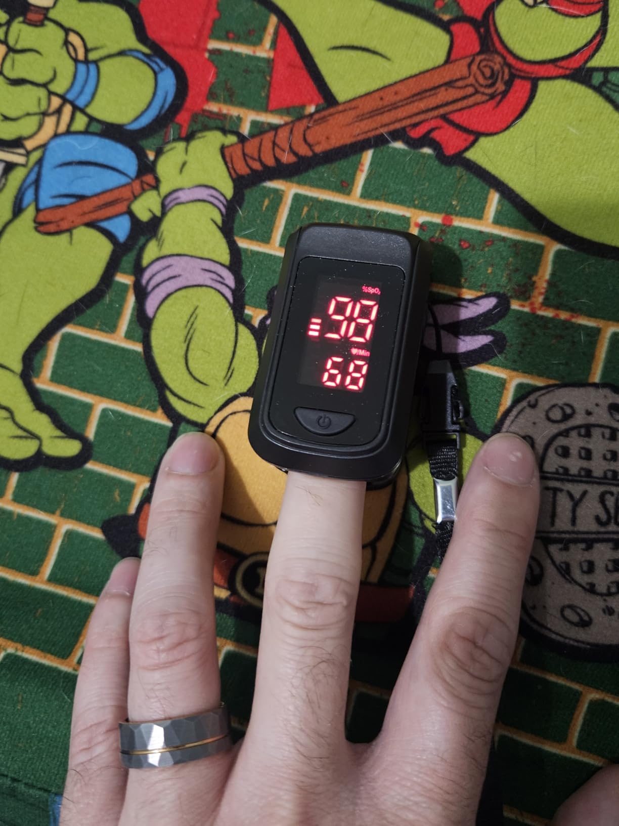 HOLFENRY Pulse Oximeter Fingertip - Large Display Oxygen Monitor Fingertip with Fast 5-8s Reading for SpO2/Heart Rate/PI, Accurate Pulse Ox for Home/Sports/Travel, Batteries & Lanyard Included customer photo 2