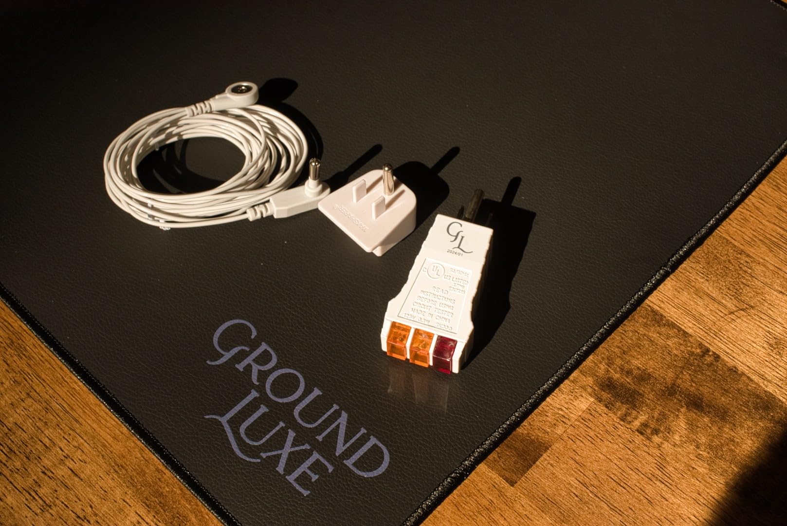 Grounding Mat for Feet - Earthing Foot Mat with 15ft Cord, Outlet Adapter & Tester - Improve Sleep, Reduce Pain & Inflammation - Universal Grounding Pad by GroundLuxe customer photo 2